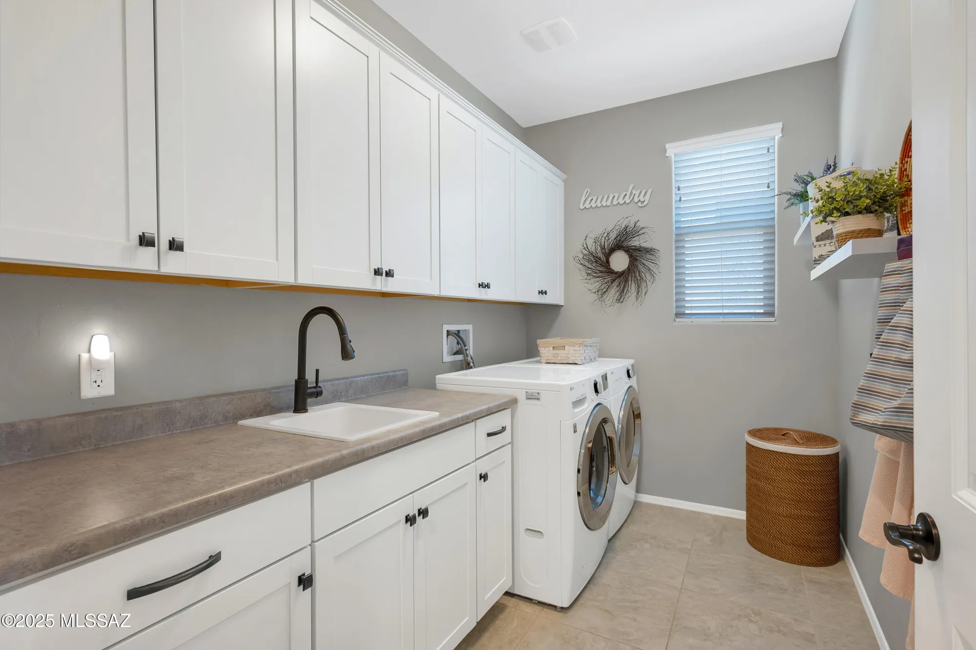 Property Slideshow image 26 of 34 | 7009 w kanab creek trl, Marana, AZ, 85658