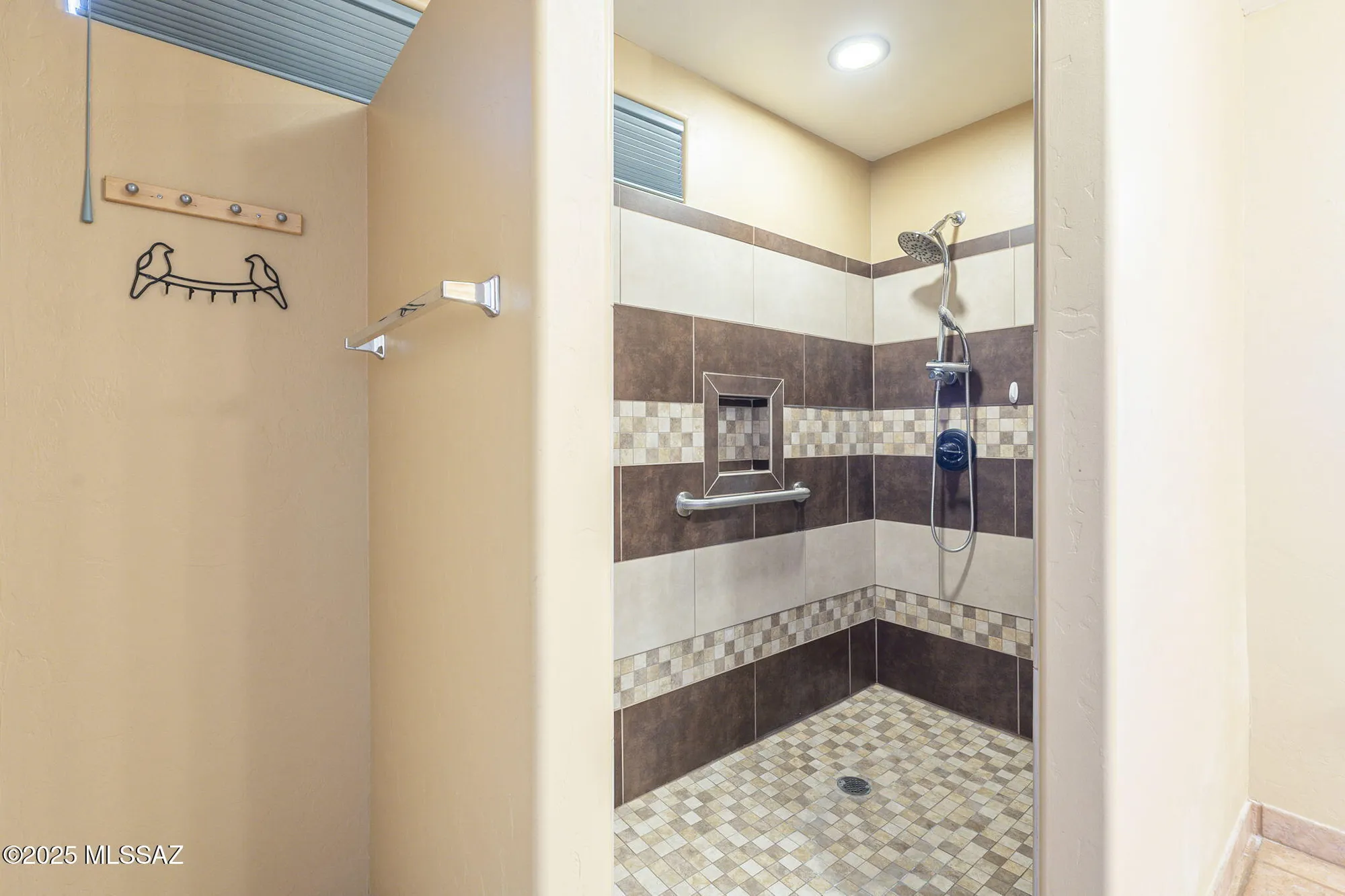 Property Slideshow image 19 of 27 | 312 n cedar crest dr, Green Valley, AZ, 85614