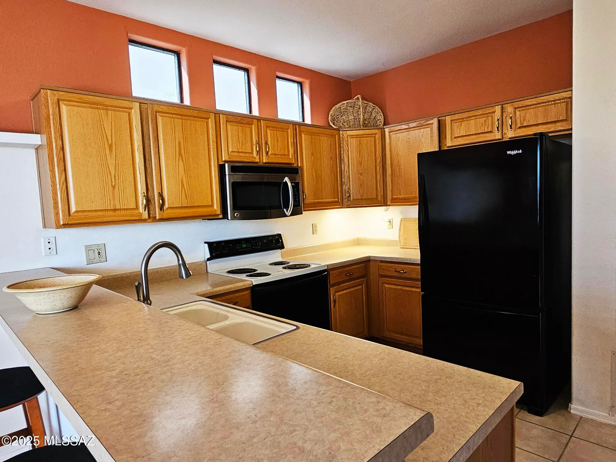 Property Slideshow image 4 of 26 | 1957 w vista ridge dr, Green Valley, AZ, 85622