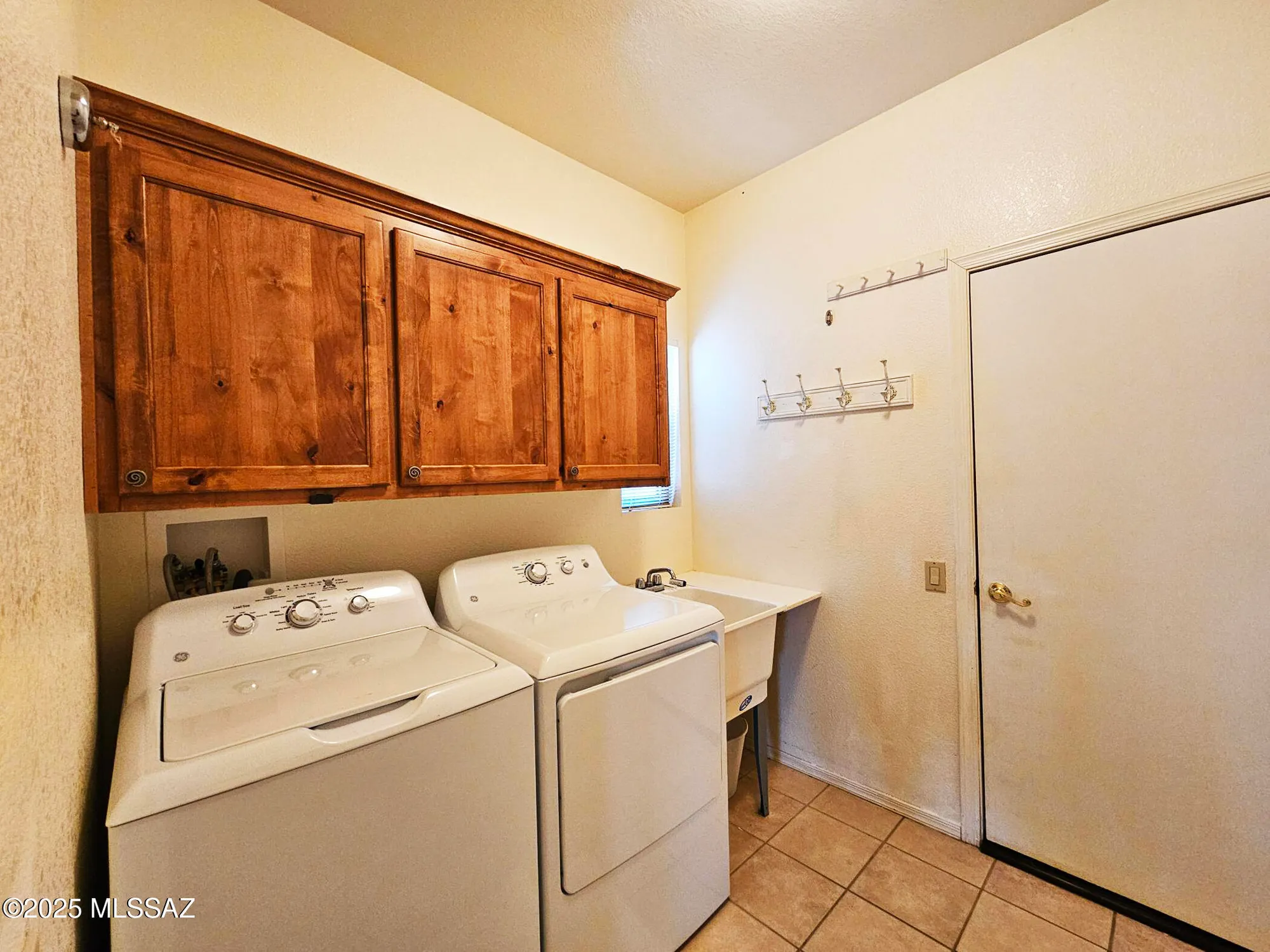 Property Slideshow image 18 of 26 | 1957 w vista ridge dr, Green Valley, AZ, 85622