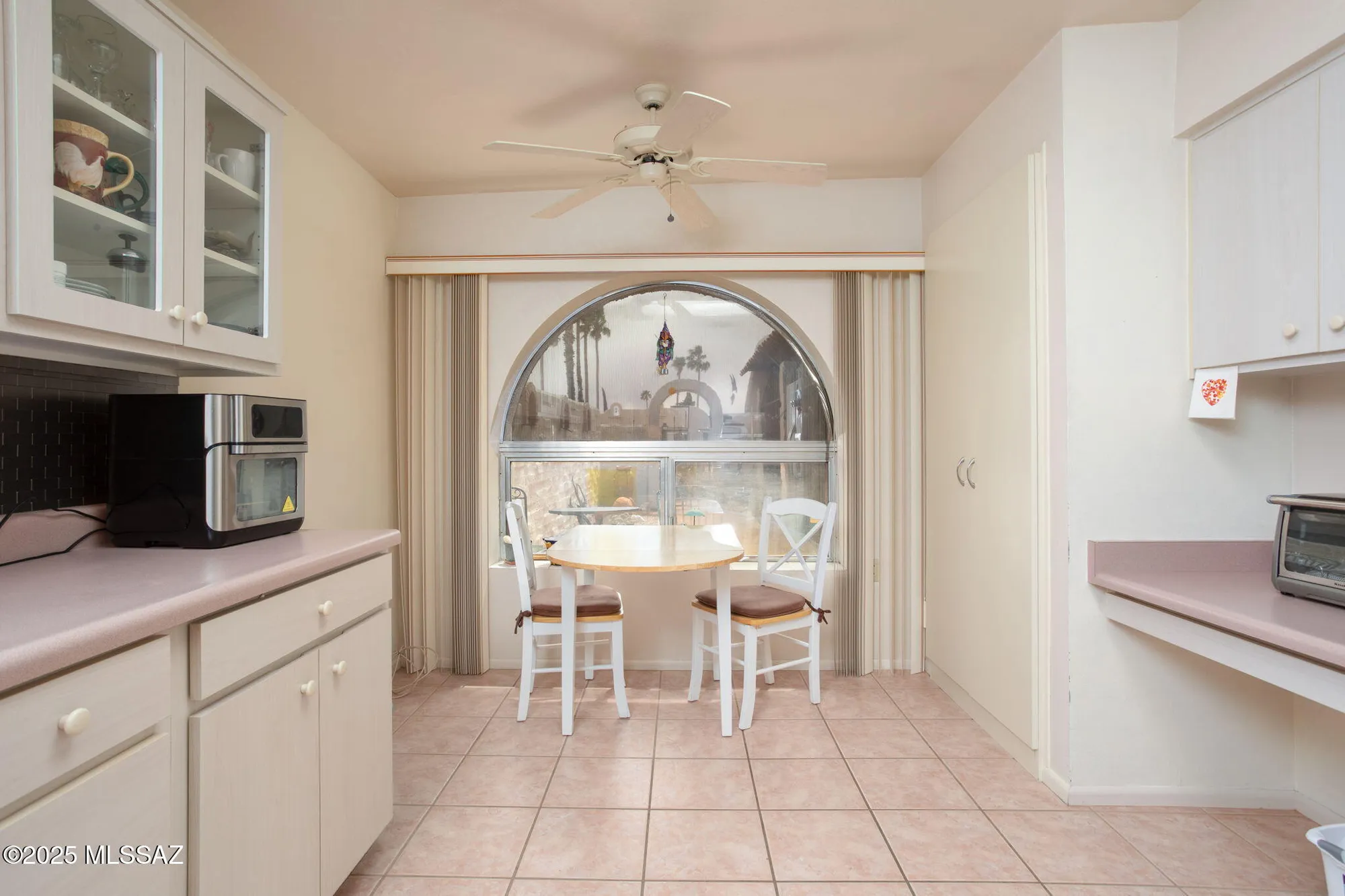 Property Slideshow image 5 of 34 | 832 w calle del regalo, Green Valley, AZ, 85614