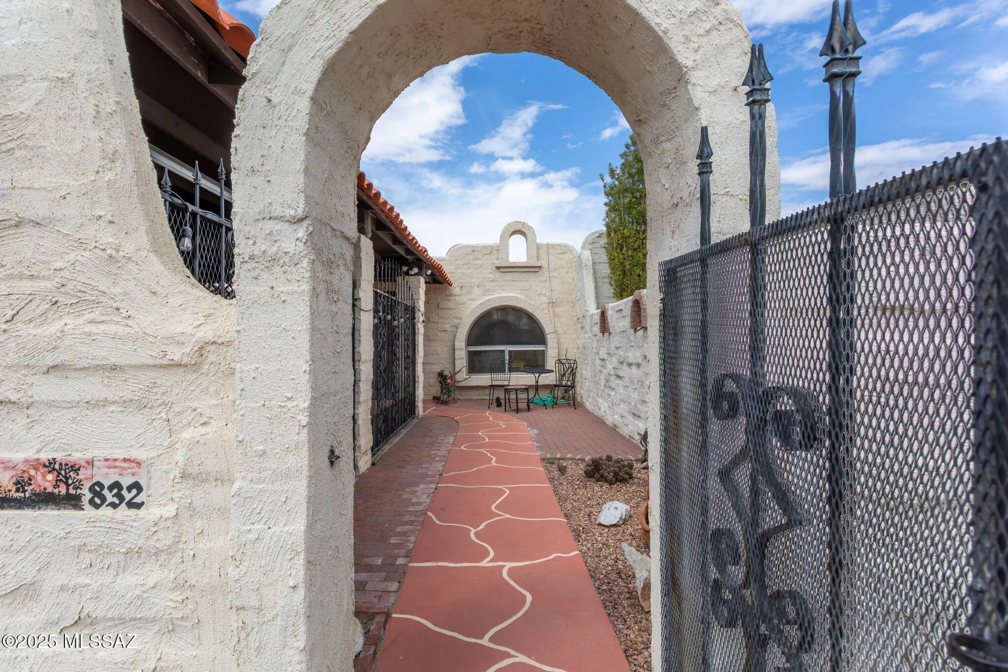 Property Slideshow image 1 of 34 | 832 w calle del regalo, Green Valley, AZ, 85614