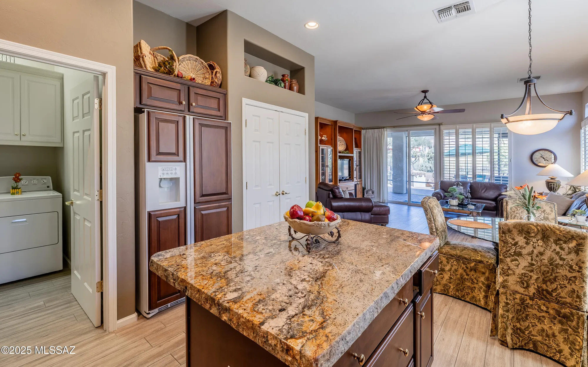 Property Slideshow image 12 of 47 | 5084 w desert poppy ln, Marana, AZ, 85658