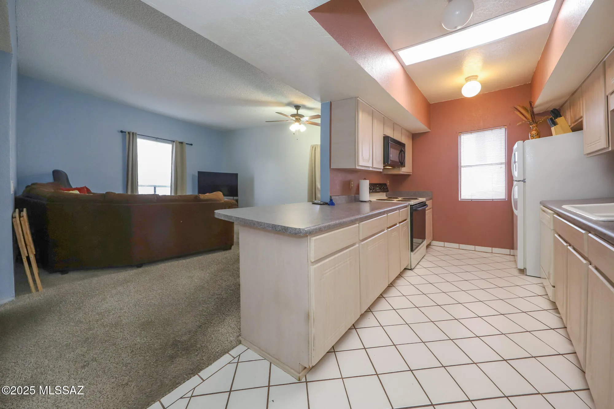 Property Slideshow image 11 of 38 | 1125 w calle trafalgar, Green Valley, AZ, 85622