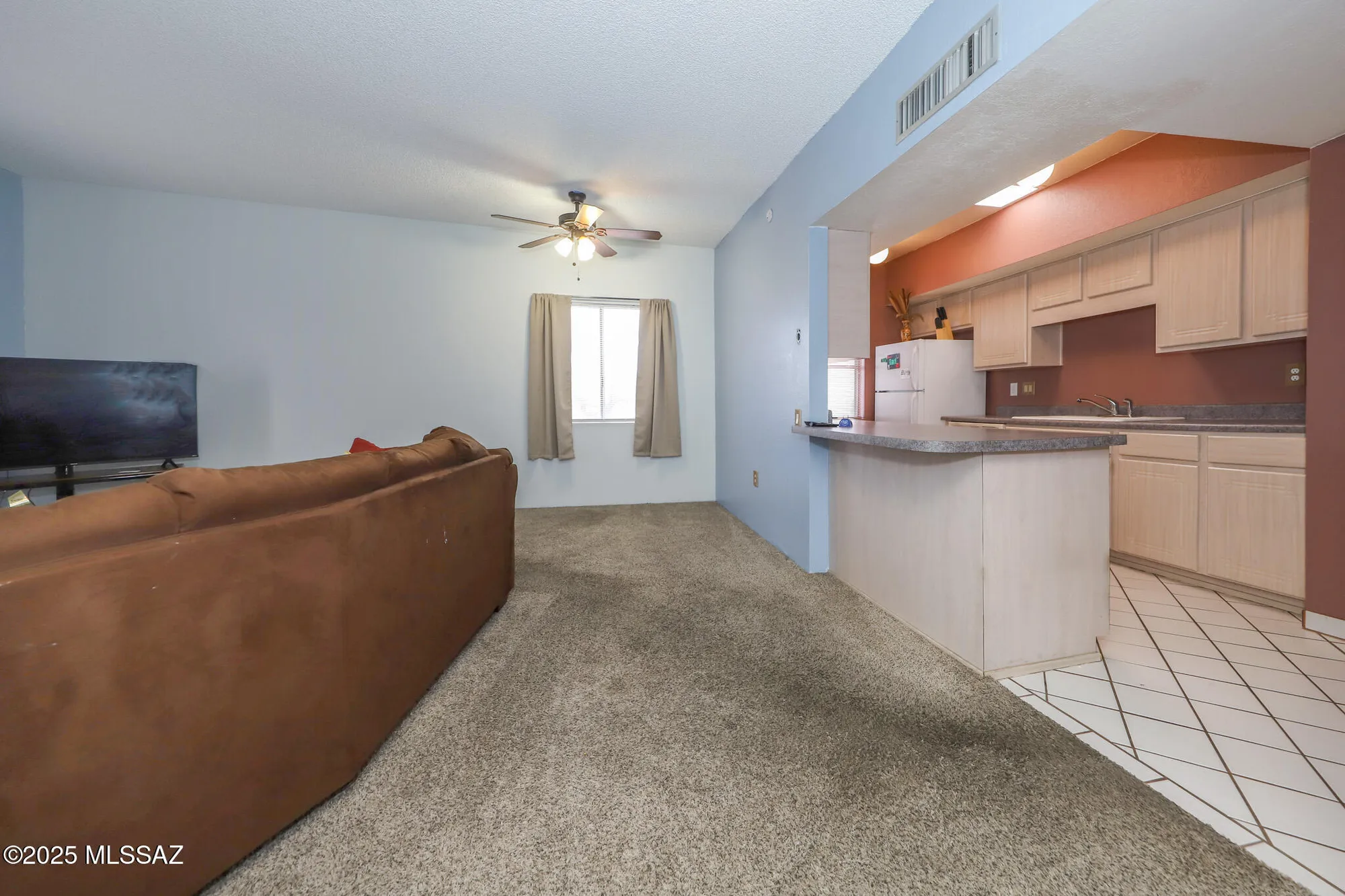 Property Slideshow image 4 of 38 | 1125 w calle trafalgar, Green Valley, AZ, 85622