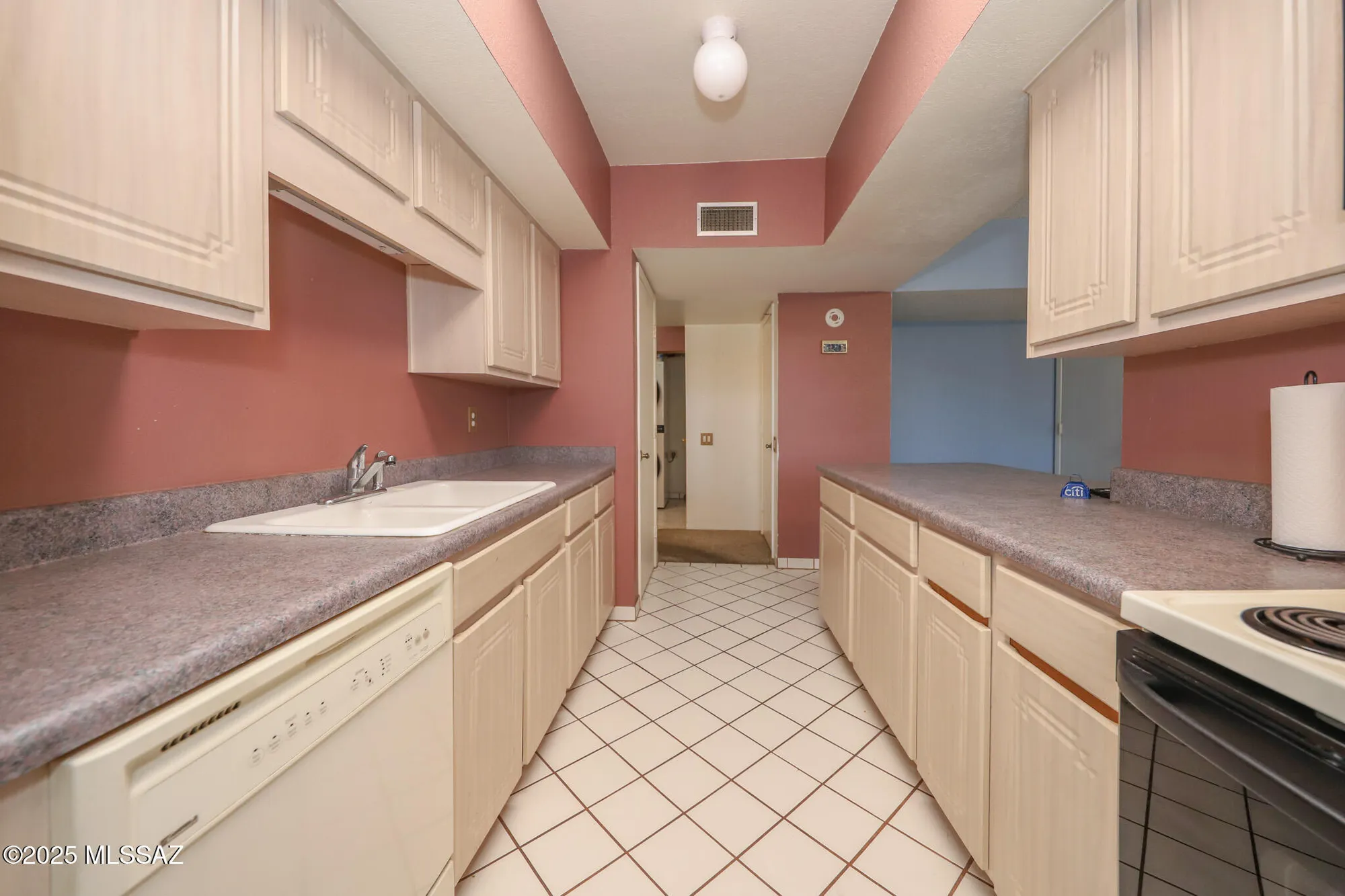 Property Slideshow image 12 of 38 | 1125 w calle trafalgar, Green Valley, AZ, 85622