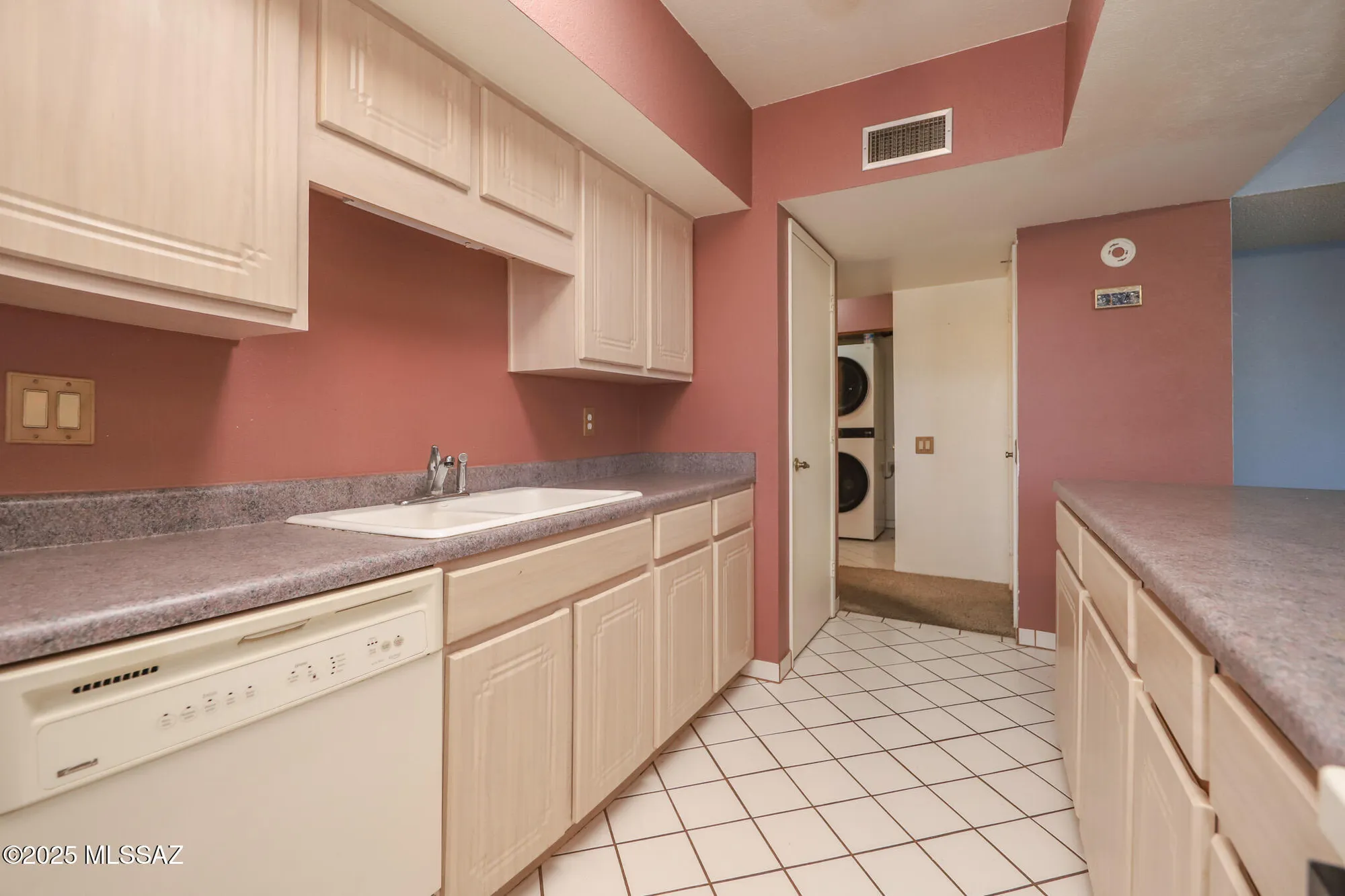 Property Slideshow image 14 of 38 | 1125 w calle trafalgar, Green Valley, AZ, 85622