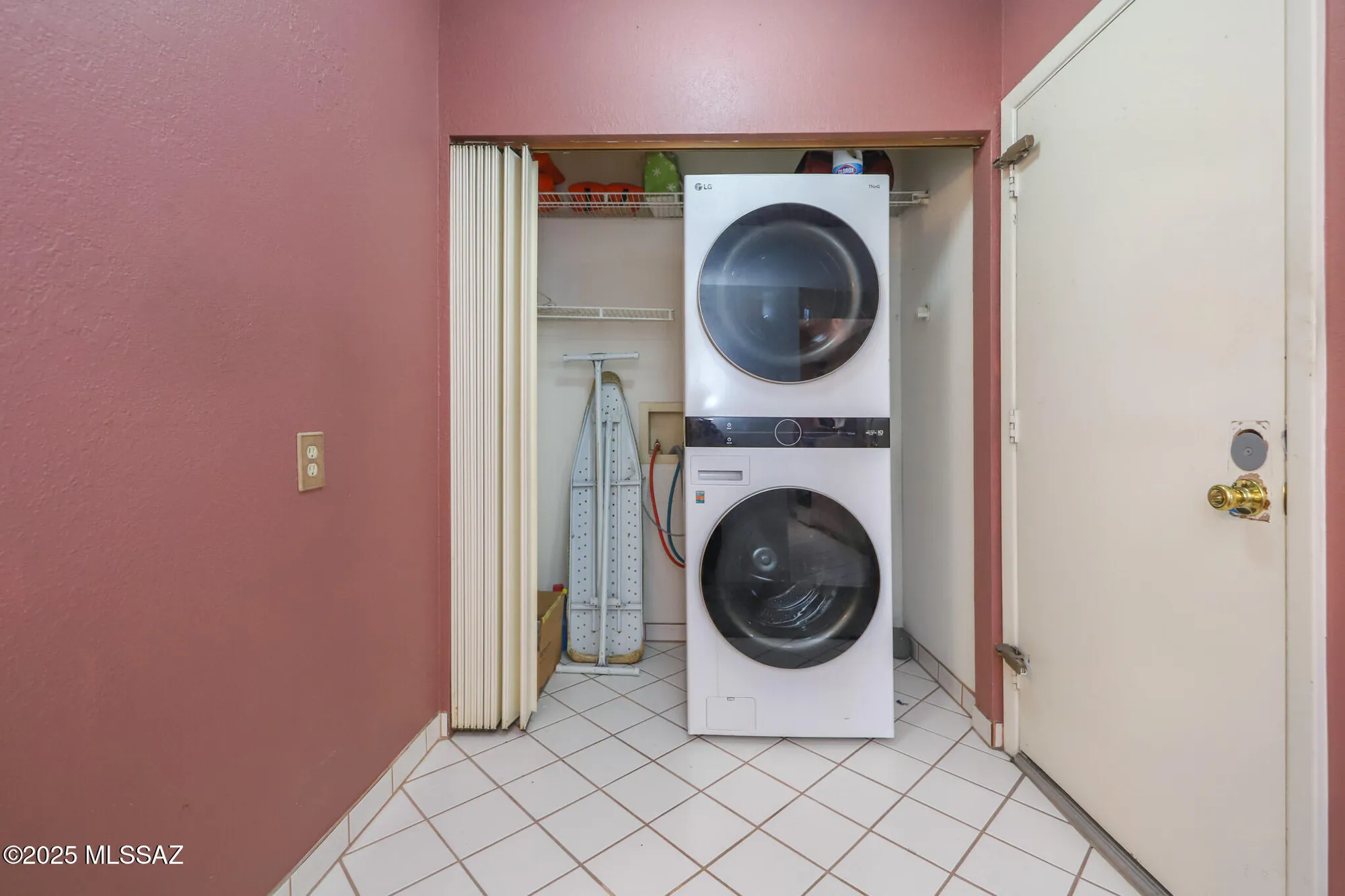 Property Slideshow image 15 of 38 | 1125 w calle trafalgar, Green Valley, AZ, 85622