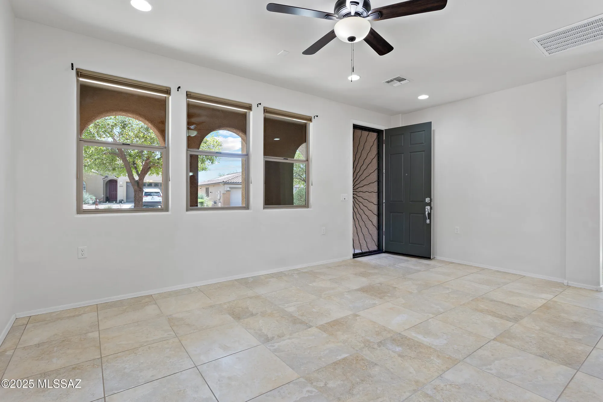 Property Slideshow image 4 of 34 | 14029 e stanhope blvd, Vail, AZ, 85641