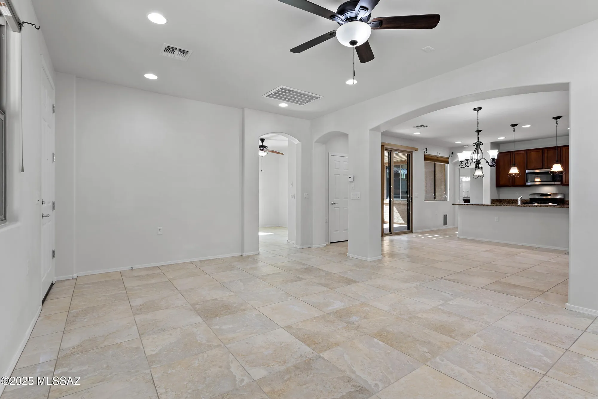 Property Slideshow image 5 of 34 | 14029 e stanhope blvd, Vail, AZ, 85641