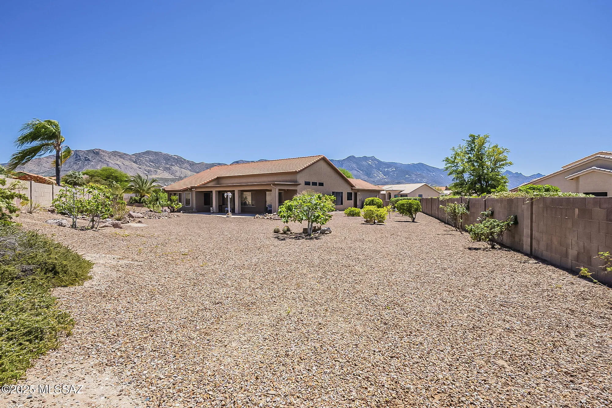 Property Slideshow image 6 of 35 | 65704 e rose crest dr, Saddlebrooke, AZ, 85739