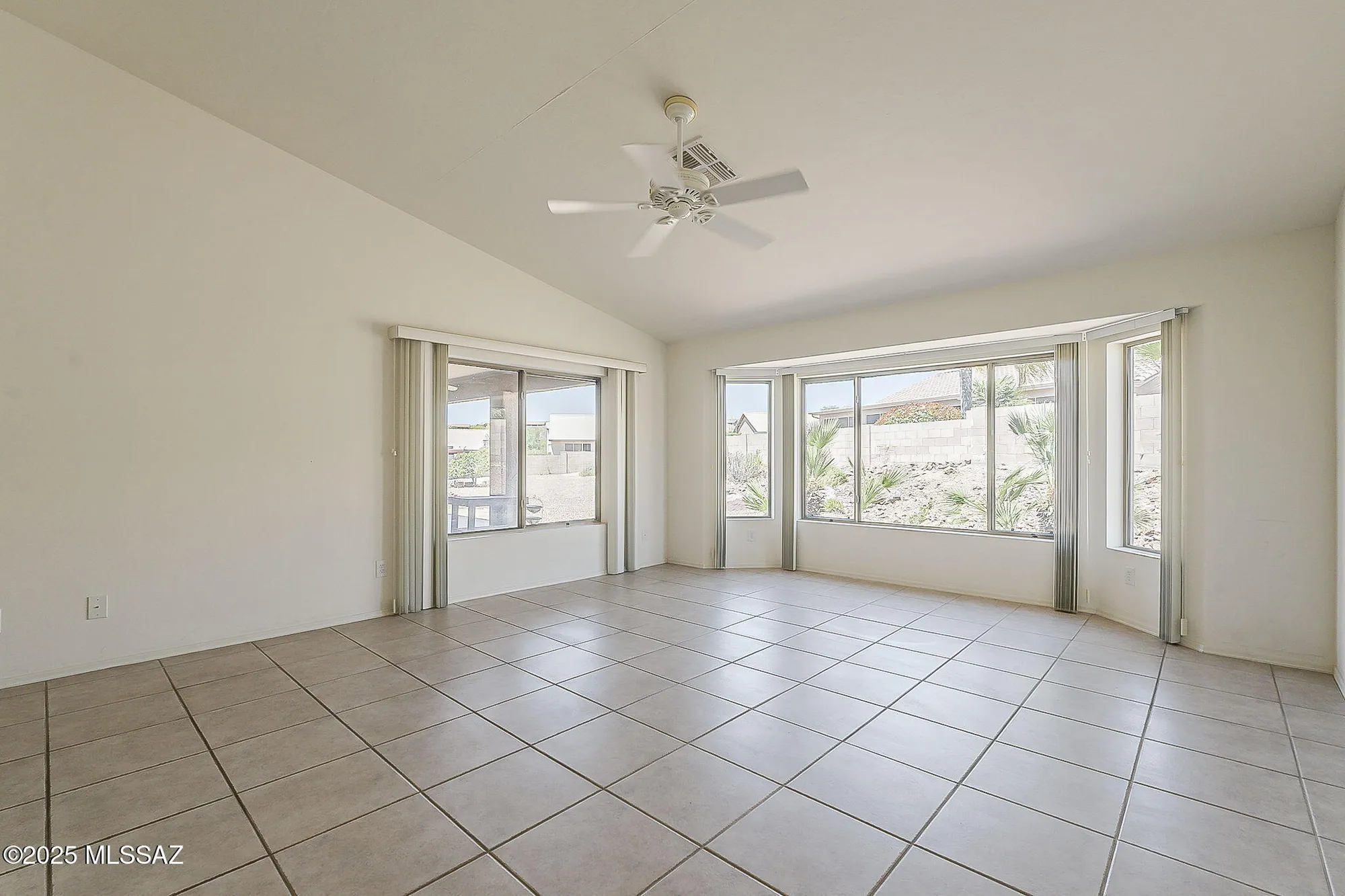 Property Slideshow image 20 of 35 | 65704 e rose crest dr, Saddlebrooke, AZ, 85739