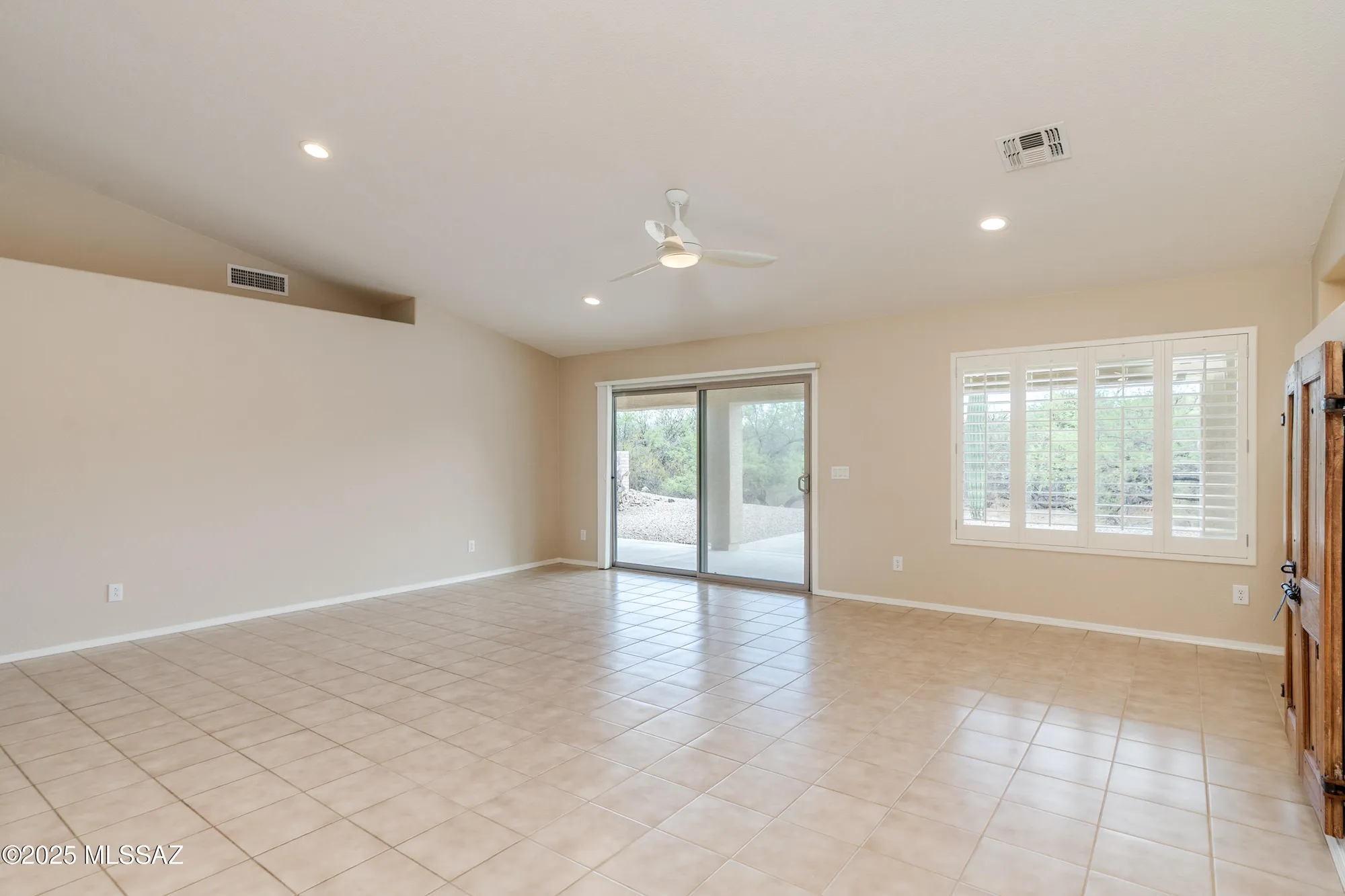 Property Slideshow image 12 of 50 | 1986 e orinda ln, Green Valley, AZ, 85614