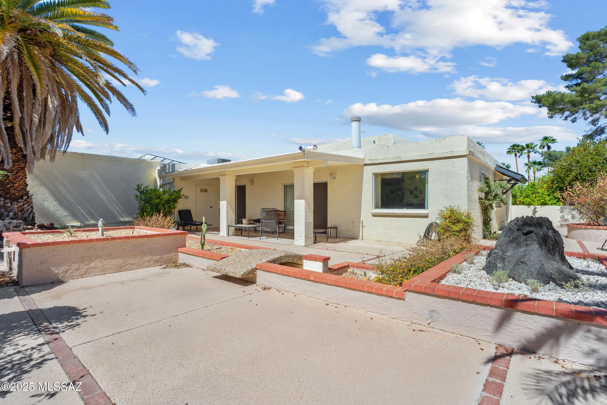 Property Slideshow image 31 of 52 | 7912 n casas cameo, Tucson, AZ, 85742