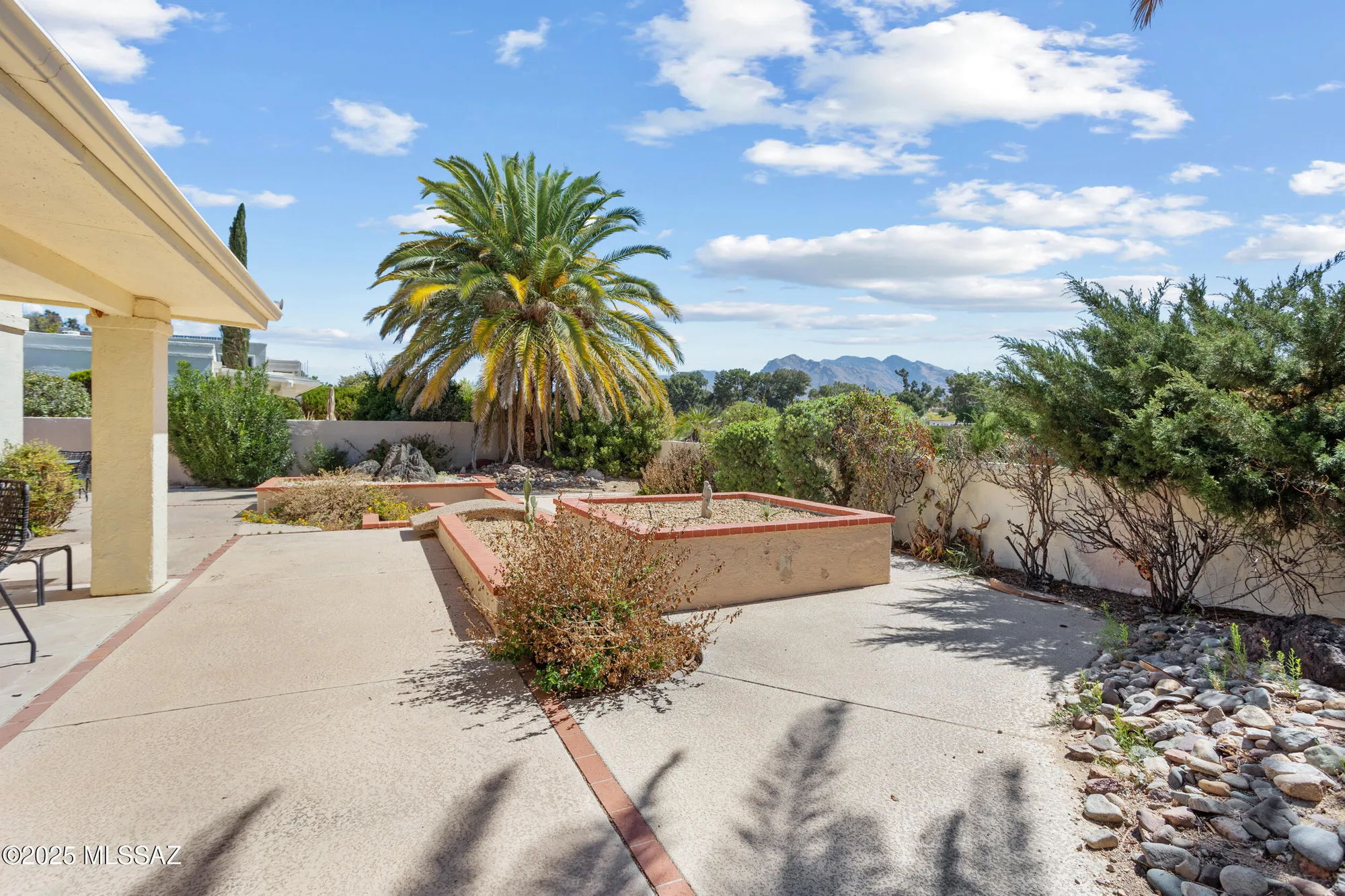 Property Slideshow image 34 of 52 | 7912 n casas cameo, Tucson, AZ, 85742