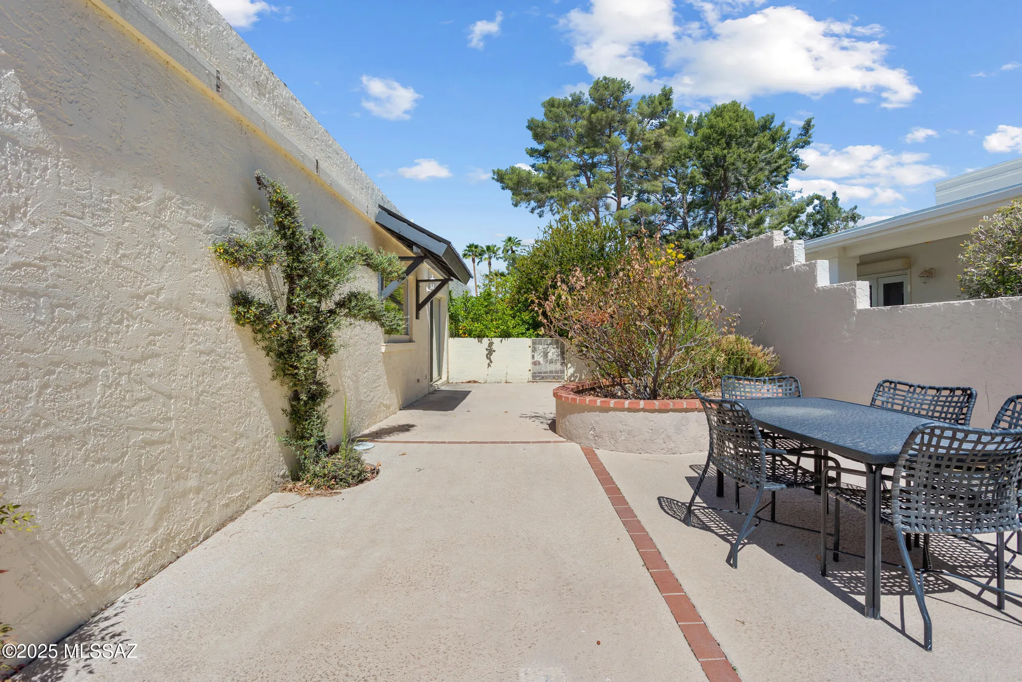 Property Slideshow image 32 of 52 | 7912 n casas cameo, Tucson, AZ, 85742