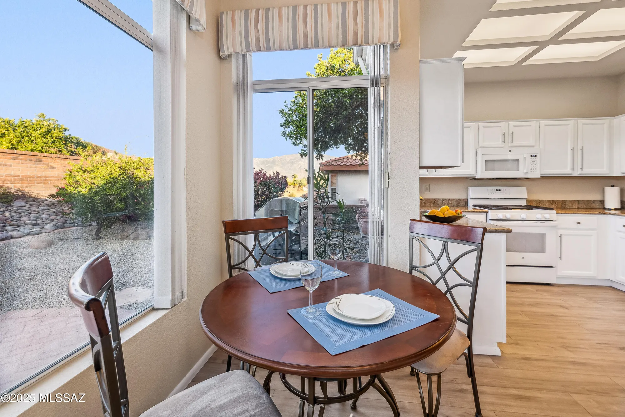 Property Slideshow image 12 of 50 | 1013 e coachwood dr, Oro Valley, AZ, 85755