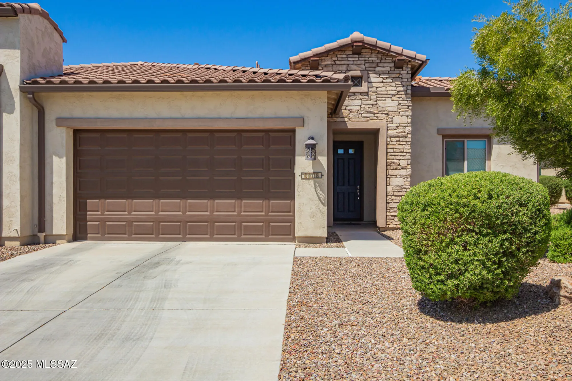 Property Slideshow image 1 of 28 | 61078 e shale rd, Oracle, AZ, 85623
