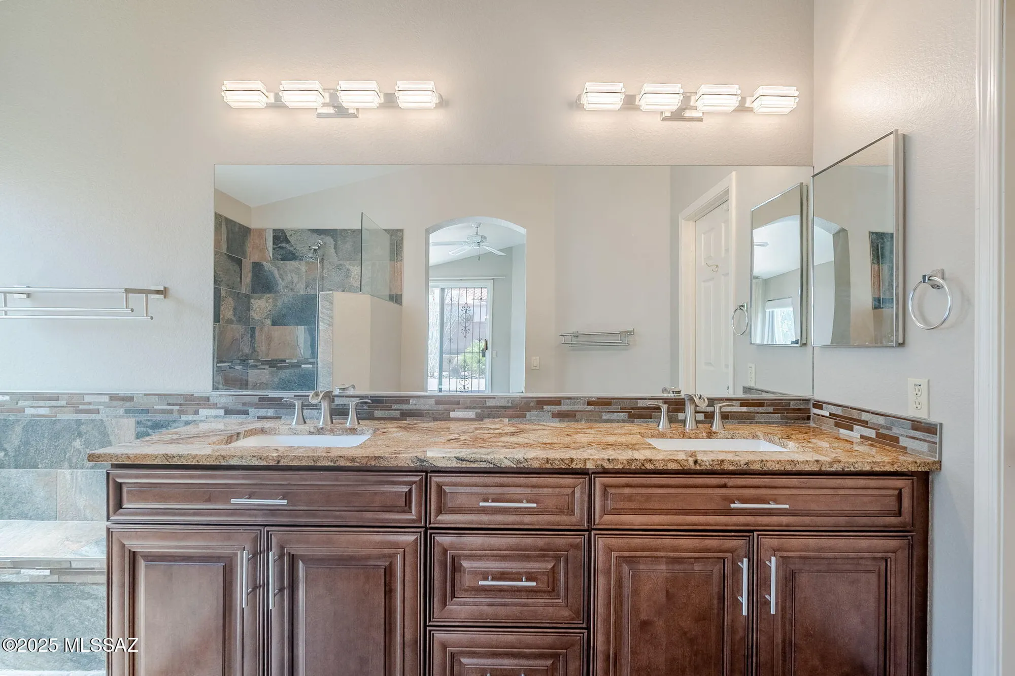 Property Slideshow image 20 of 29 | 14218 n cirrus hill dr, Oro Valley, AZ, 85755