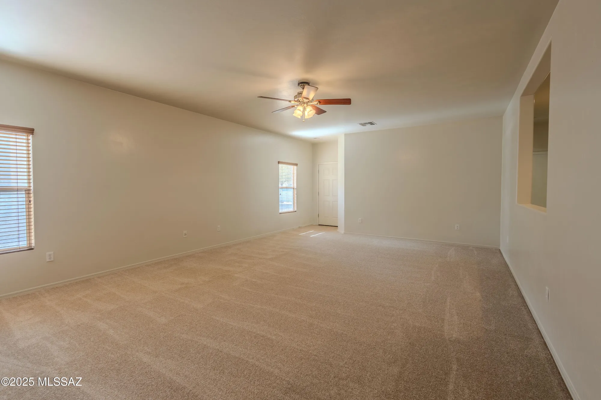 Property Slideshow image 7 of 36 | 785 w calle valenciana, Sahuarita, AZ, 85629