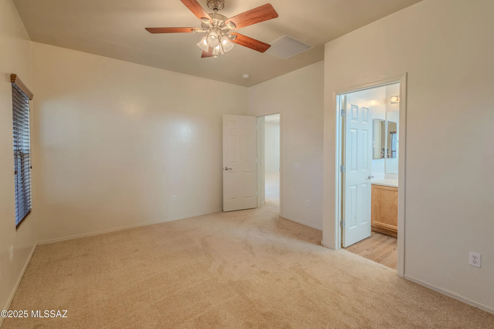 Property Slideshow image 13 of 36 | 785 w calle valenciana, Sahuarita, AZ, 85629