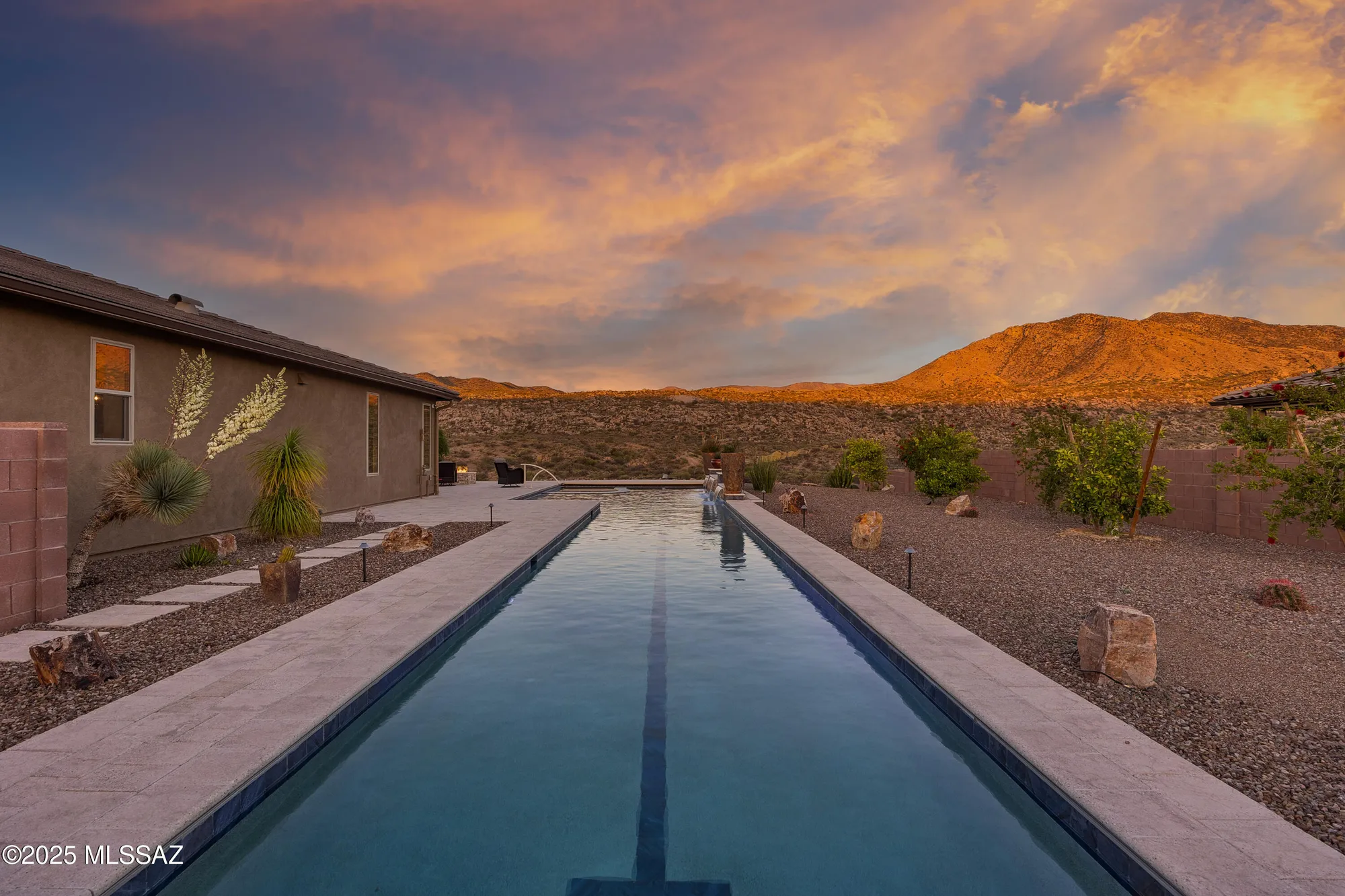 Property Slideshow image 10 of 49 | 35605 s overlook dr, Saddlebrooke, AZ, 85739
