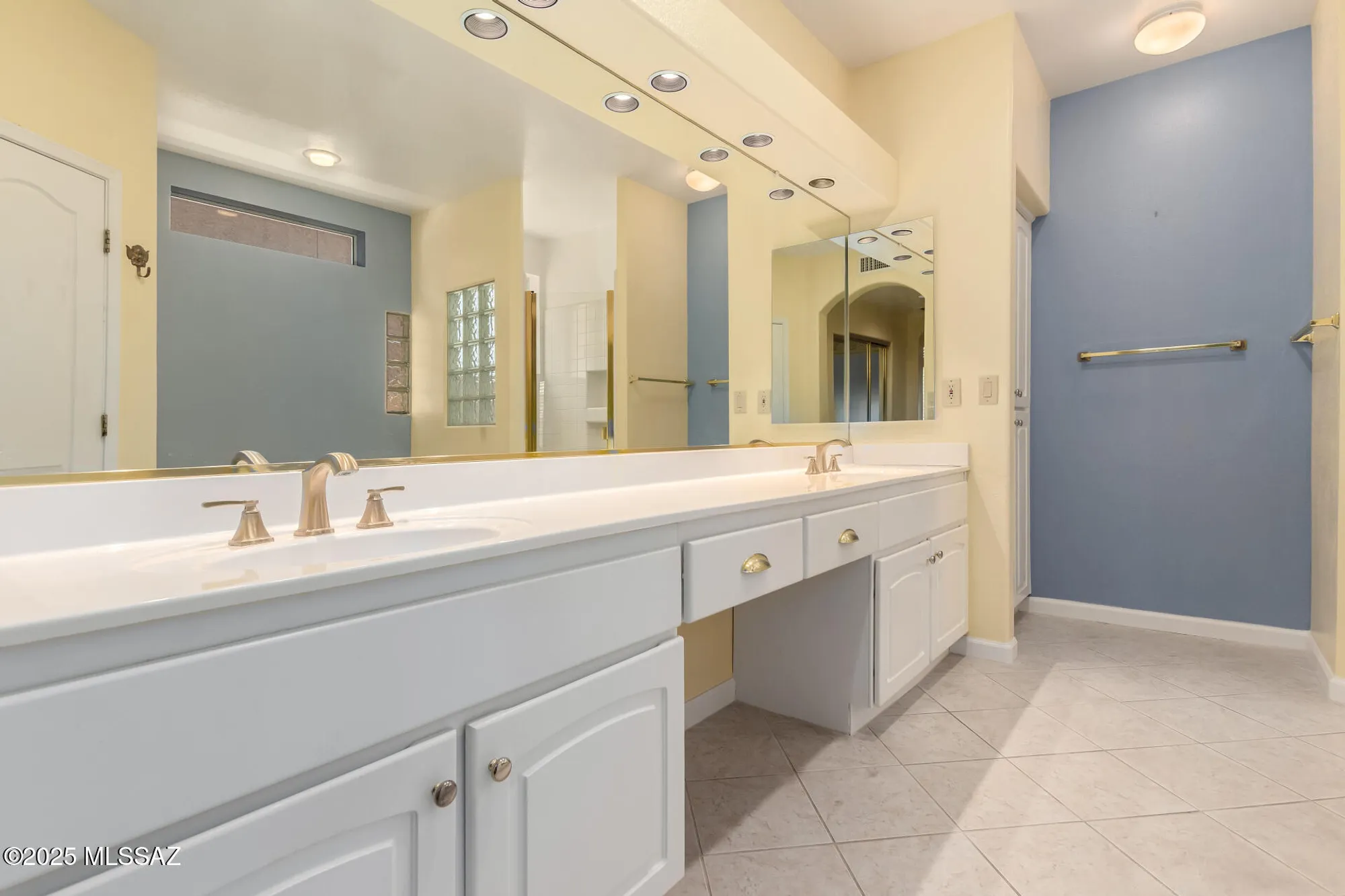 Property Slideshow image 23 of 45 | 64640 e drifter dr, Saddlebrooke, AZ, 85739