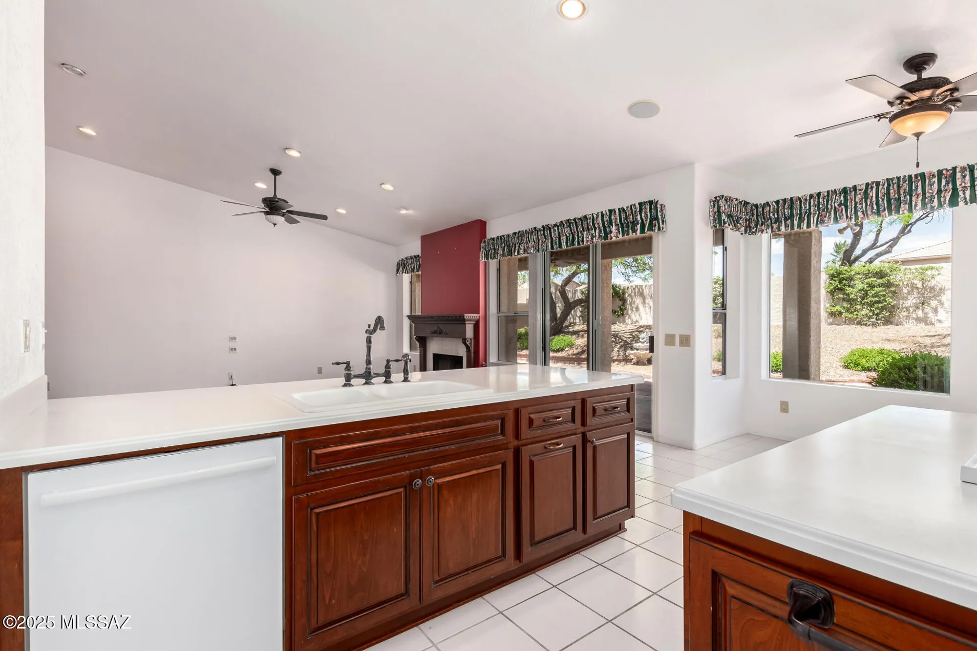 Property Slideshow image 14 of 45 | 64640 e drifter dr, Saddlebrooke, AZ, 85739