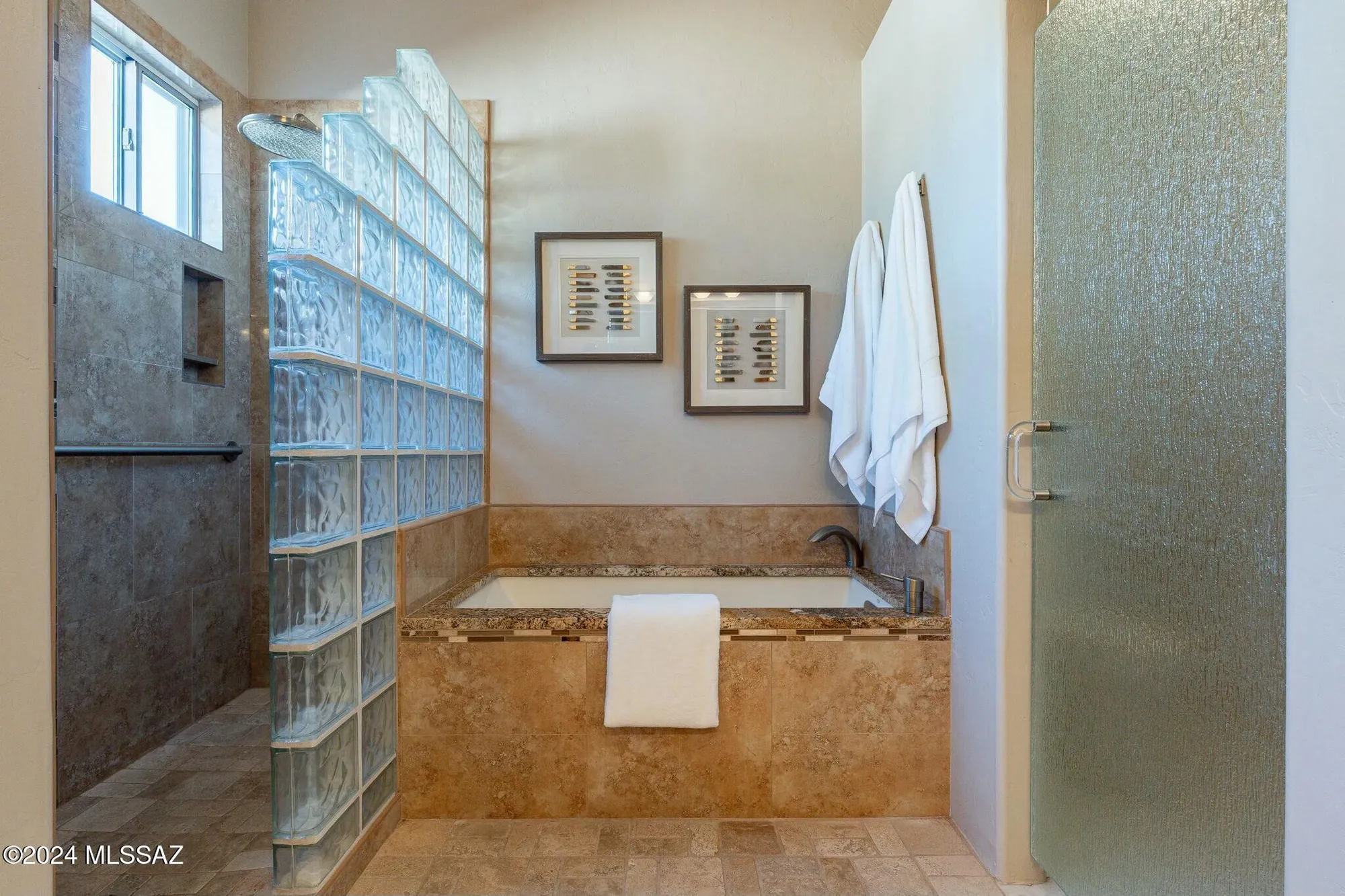 Property Slideshow image 28 of 46 | 5152 w heritage gateway pl, Marana, AZ, 85658