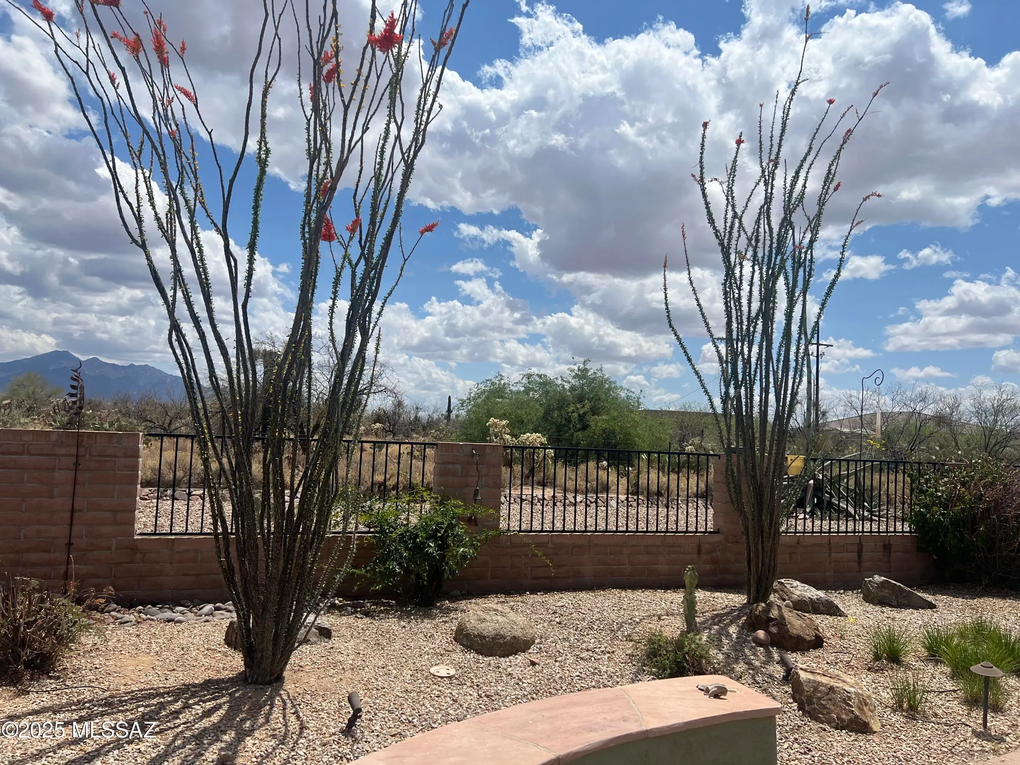 Property Slideshow image 4 of 48 | 2740 e ponce ct, Green Valley, AZ, 85614