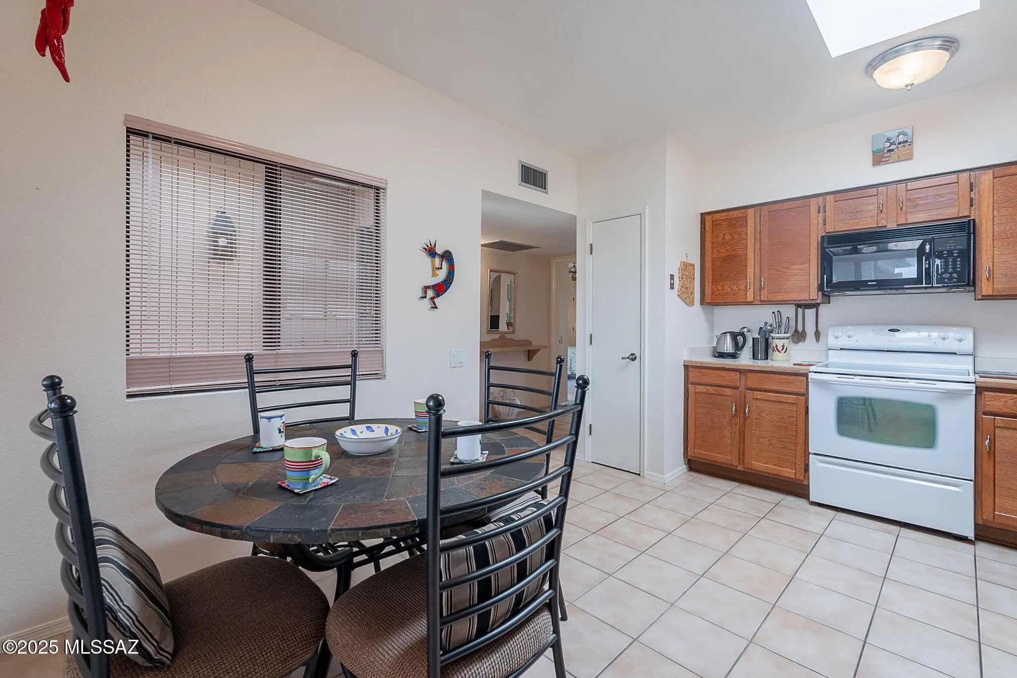 Property Slideshow image 14 of 35 | 3055 s placita de la picaza, Green Valley, AZ, 85622