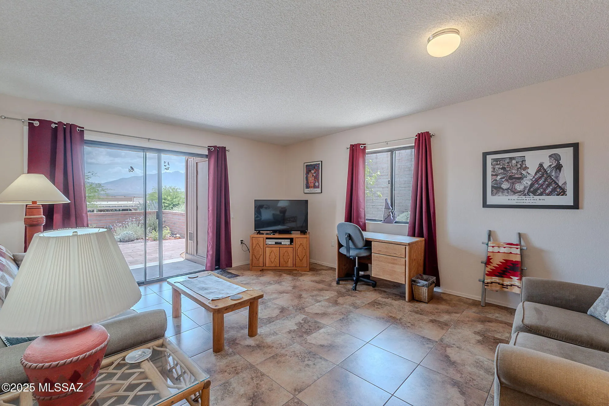 Property Slideshow image 6 of 35 | 3055 s placita de la picaza, Green Valley, AZ, 85622