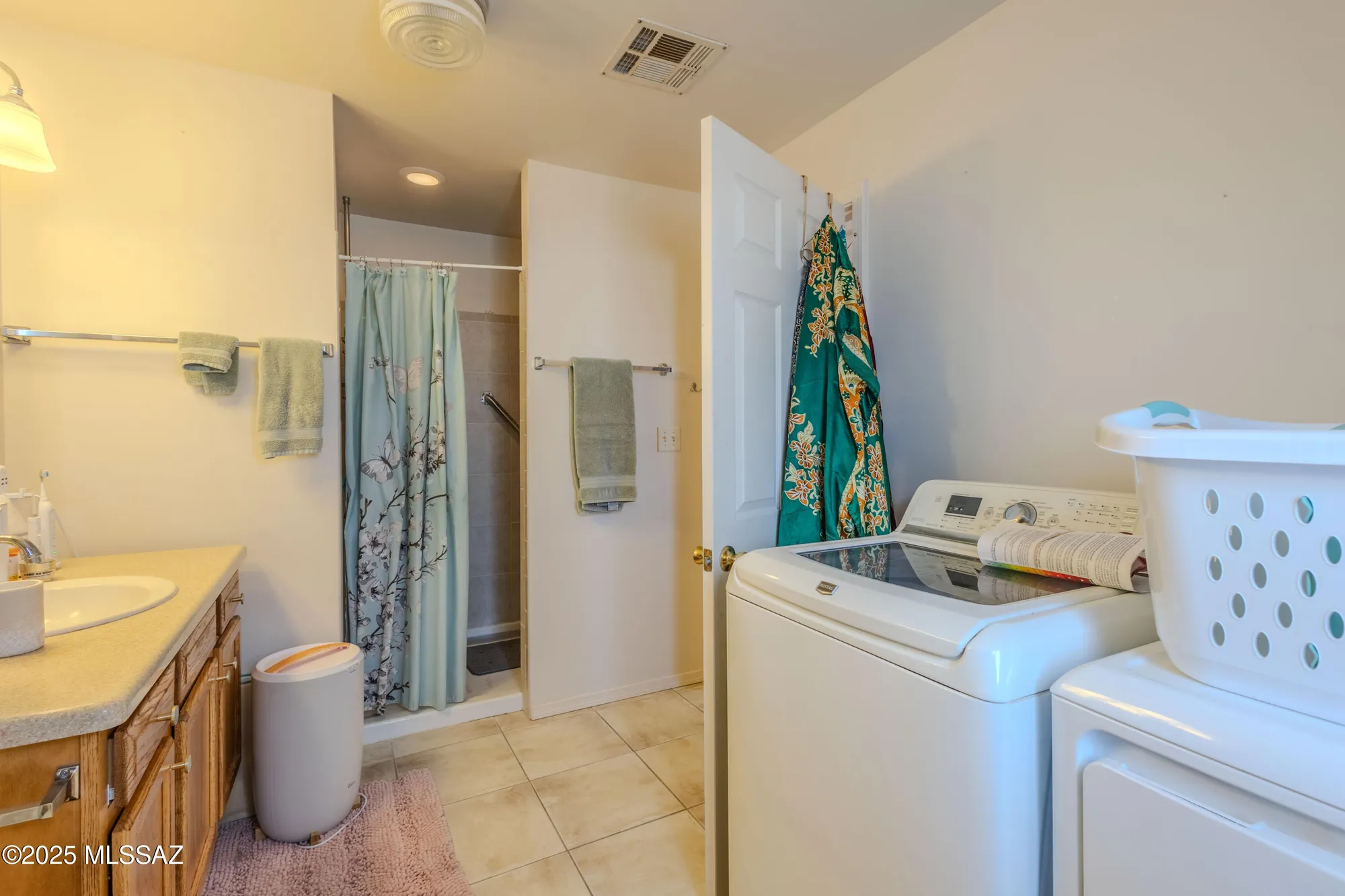 Property Slideshow image 18 of 24 | 121 w mora dr, Green Valley, AZ, 85614
