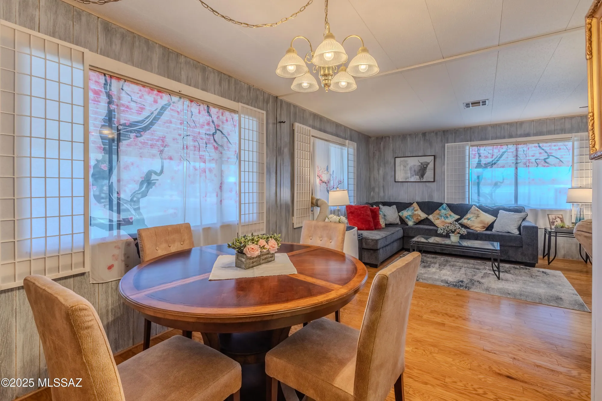 Property Slideshow image 9 of 24 | 121 w mora dr, Green Valley, AZ, 85614