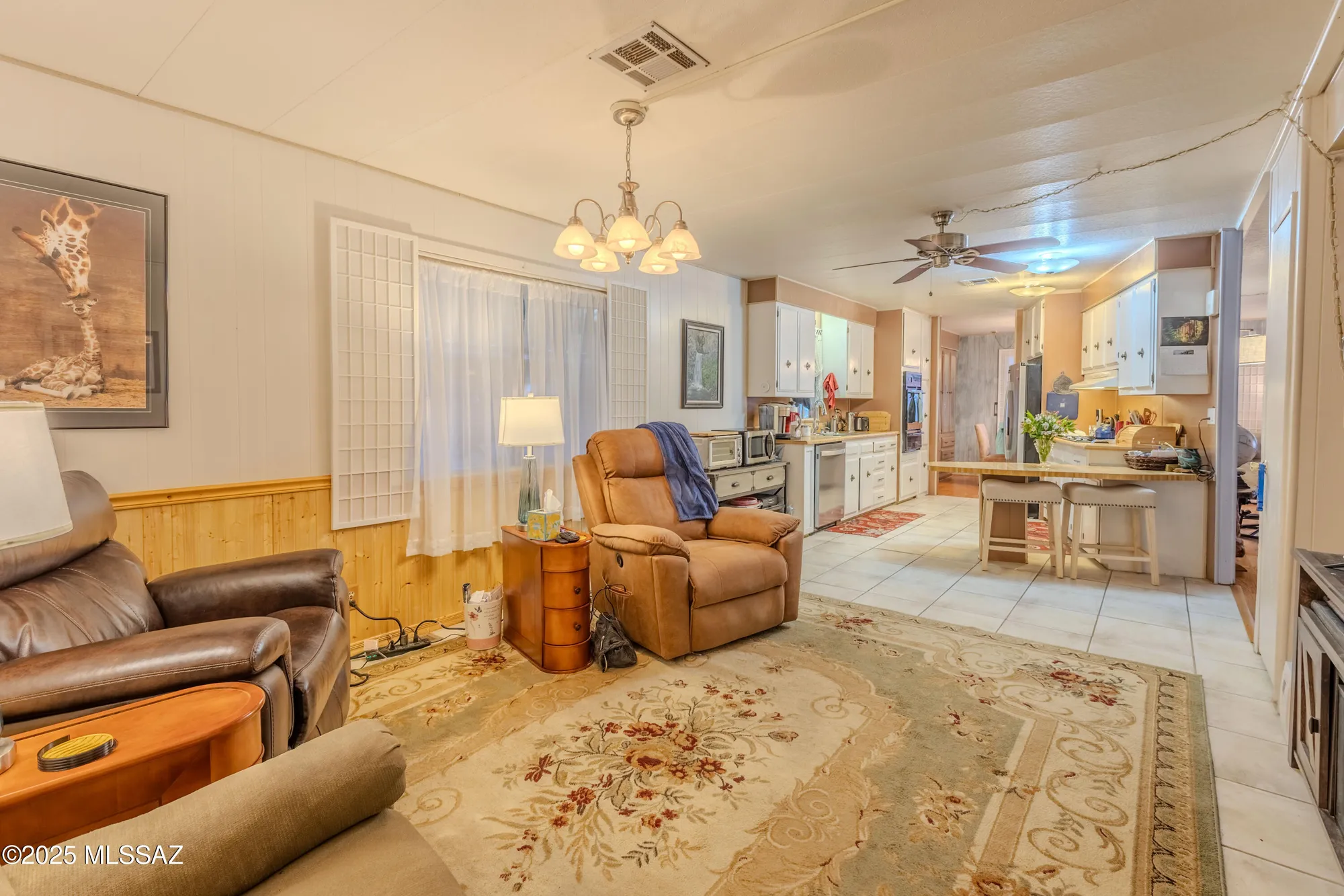 Property Slideshow image 11 of 24 | 121 w mora dr, Green Valley, AZ, 85614