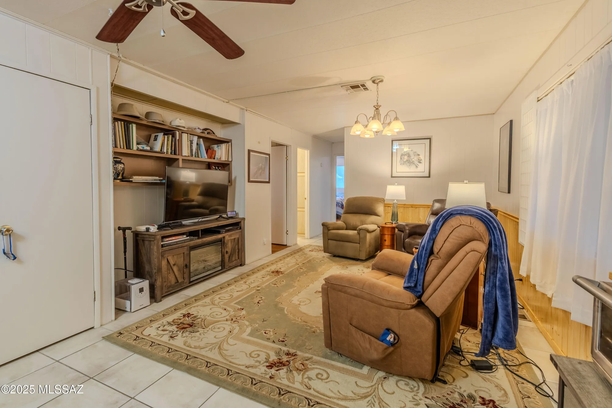 Property Slideshow image 12 of 24 | 121 w mora dr, Green Valley, AZ, 85614