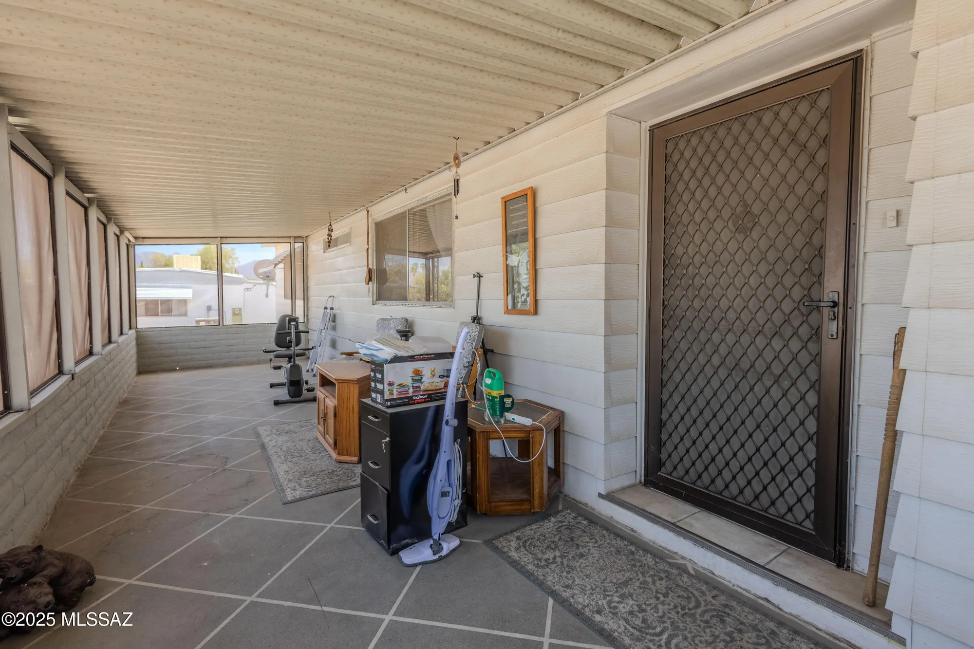 Property Slideshow image 4 of 24 | 121 w mora dr, Green Valley, AZ, 85614