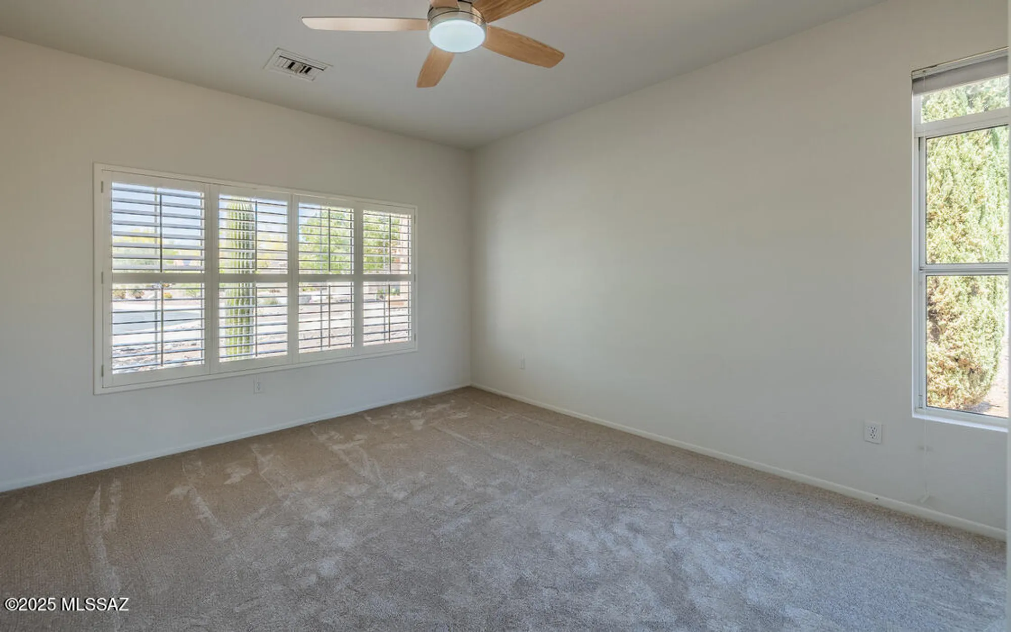 Property Slideshow image 8 of 42 | 1448 e mule train dr, Oro Valley, AZ, 85755