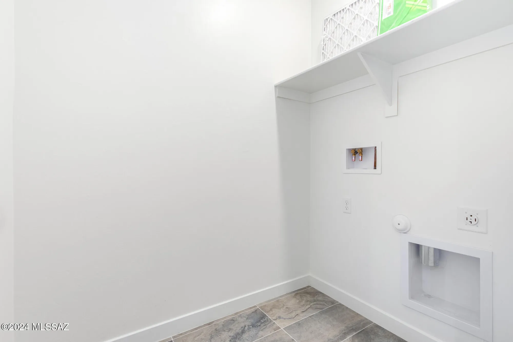 Property Slideshow image 25 of 28 | 941 e vault mine ct, Green Valley, AZ, 85614