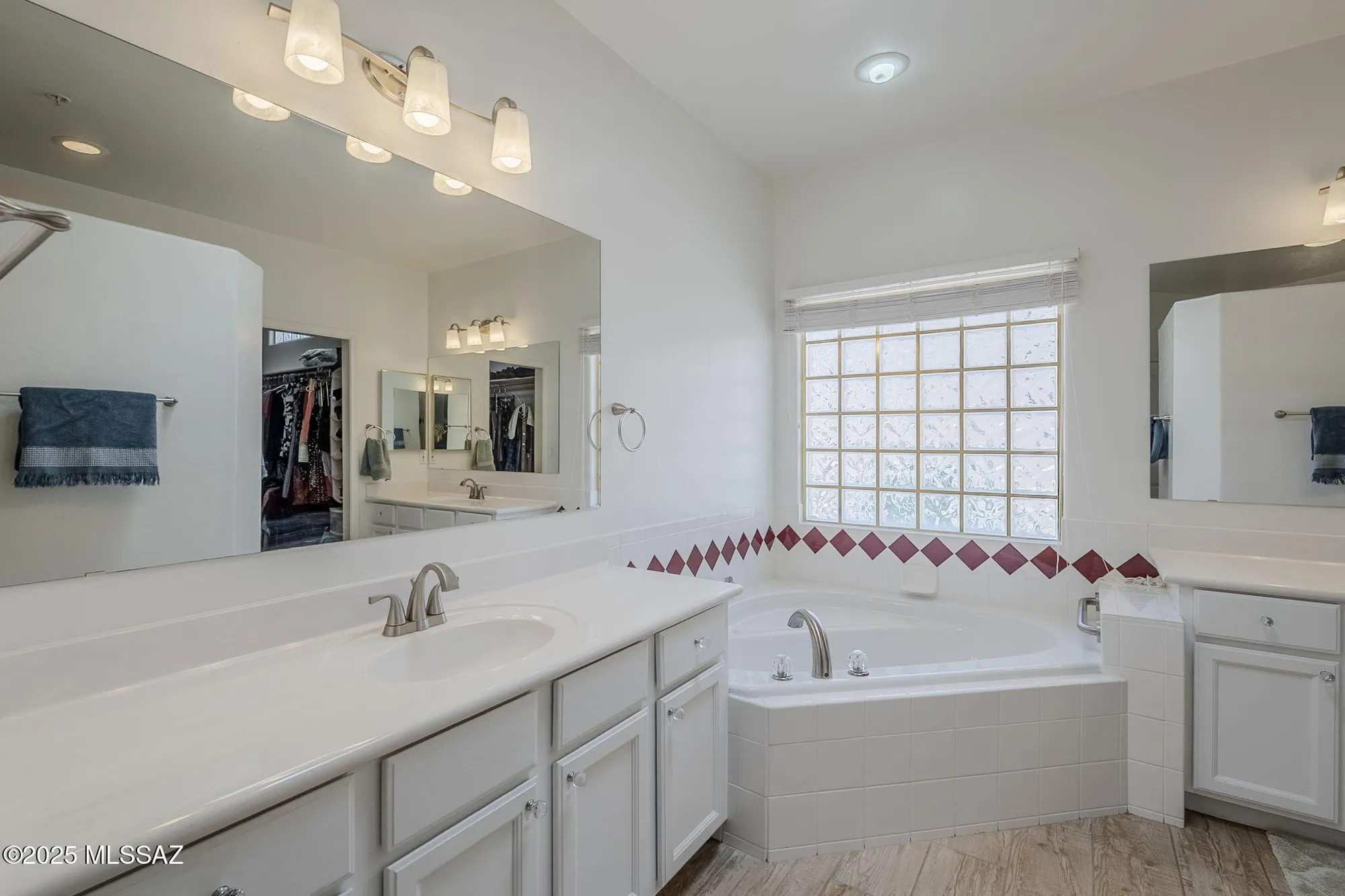 Property Slideshow image 27 of 39 | 3438 s abrego dr, Green Valley, AZ, 85614