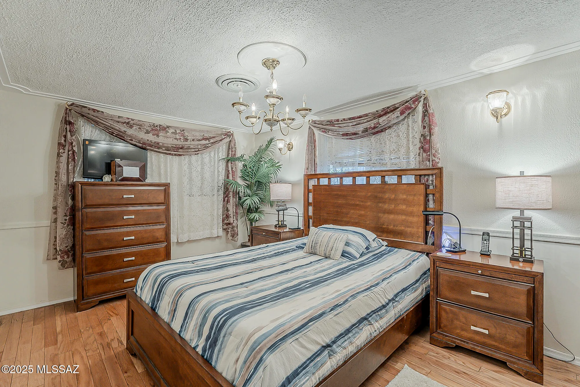 Property Slideshow image 17 of 35 | 272 w cumaro dr, Green Valley, AZ, 85614