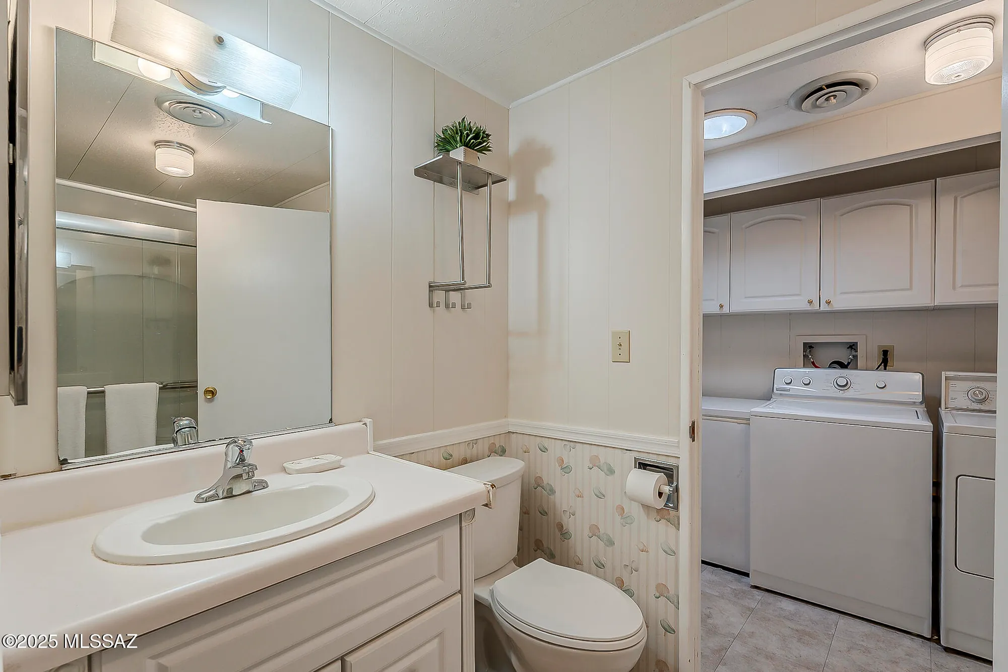 Property Slideshow image 25 of 35 | 272 w cumaro dr, Green Valley, AZ, 85614