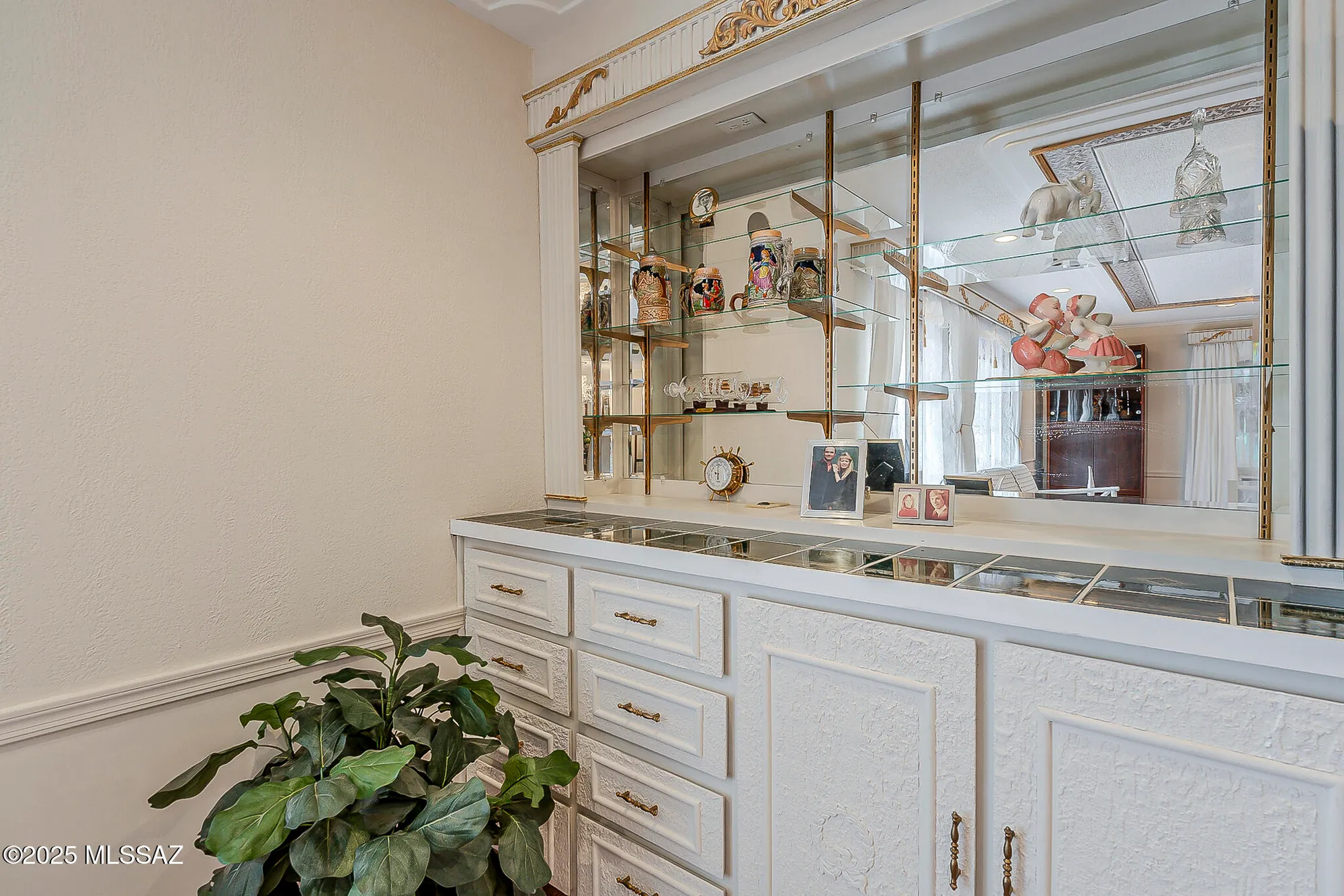 Property Slideshow image 7 of 35 | 272 w cumaro dr, Green Valley, AZ, 85614