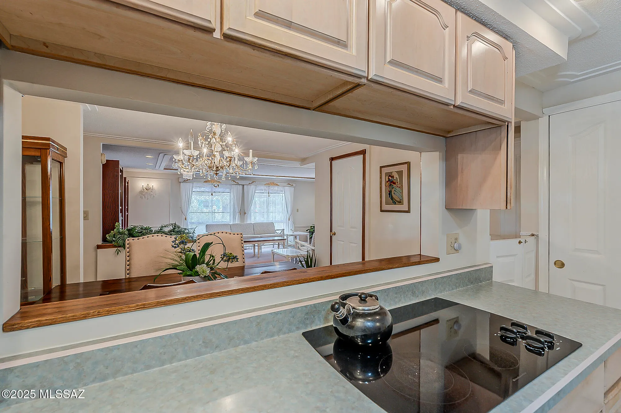 Property Slideshow image 12 of 35 | 272 w cumaro dr, Green Valley, AZ, 85614