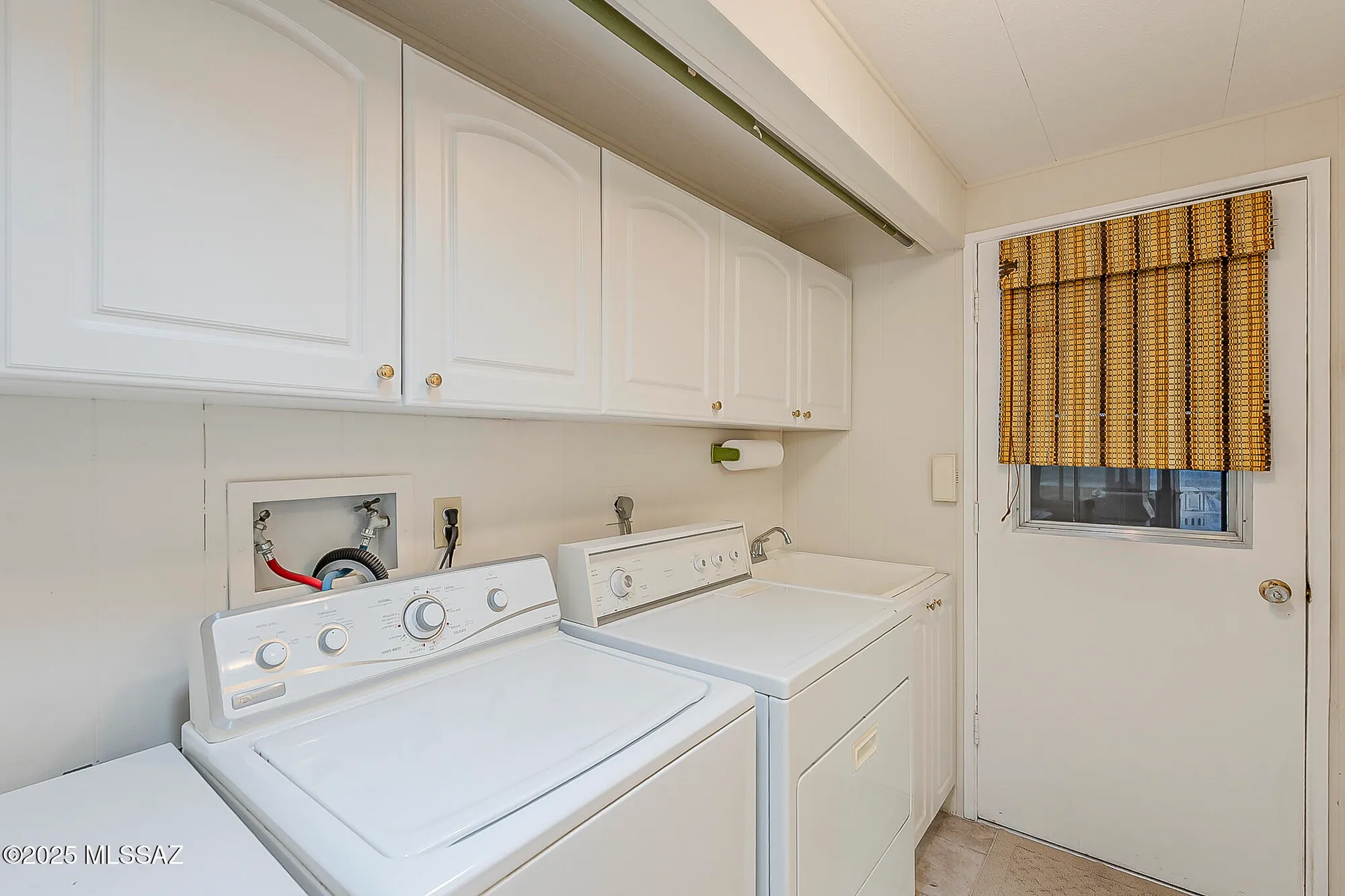 Property Slideshow image 28 of 35 | 272 w cumaro dr, Green Valley, AZ, 85614