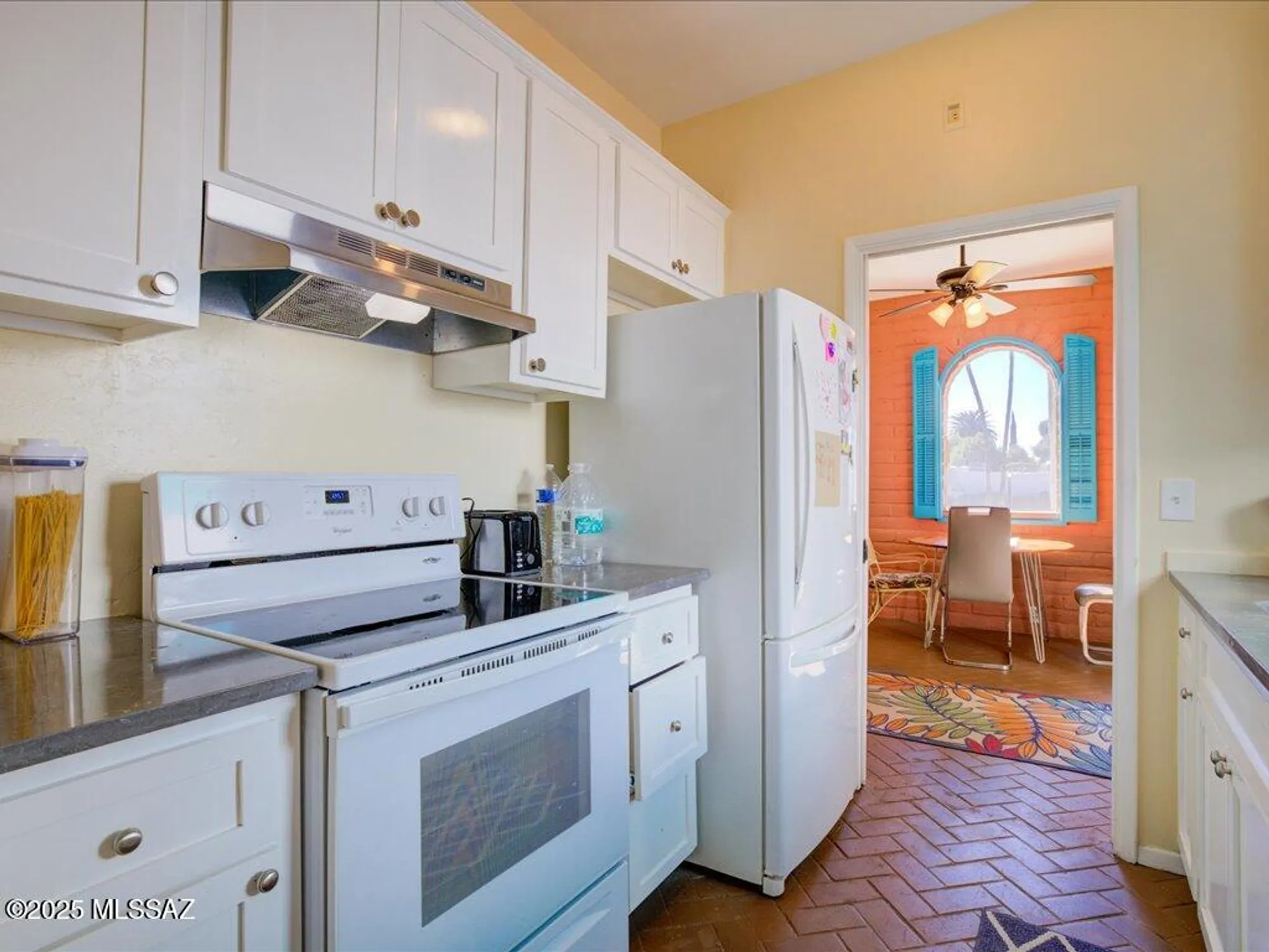 Property Slideshow image 14 of 28 | 641 w las lomitas rd, Tucson, AZ, 85704