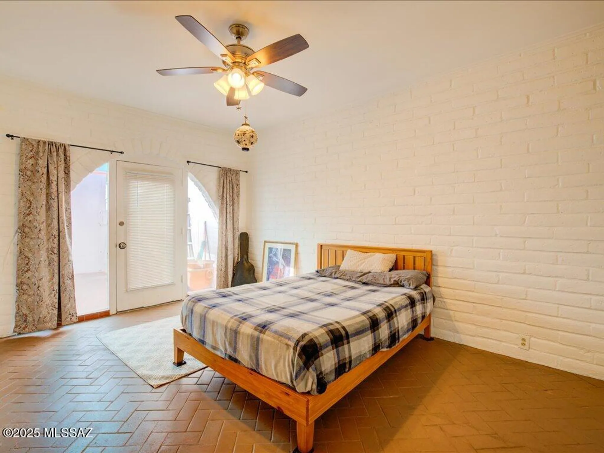 Property Slideshow image 16 of 28 | 641 w las lomitas rd, Tucson, AZ, 85704