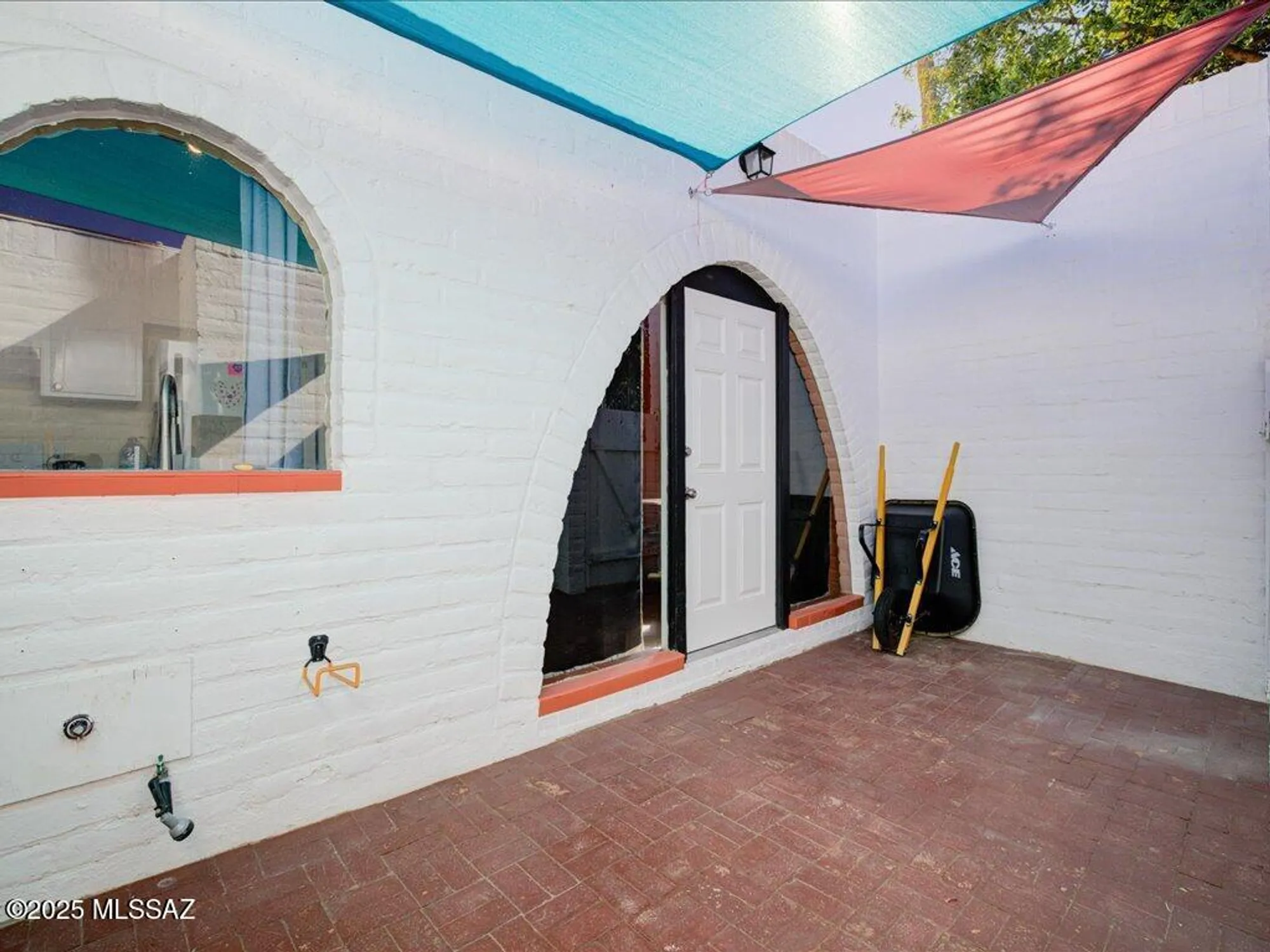 Property Slideshow image 20 of 28 | 641 w las lomitas rd, Tucson, AZ, 85704