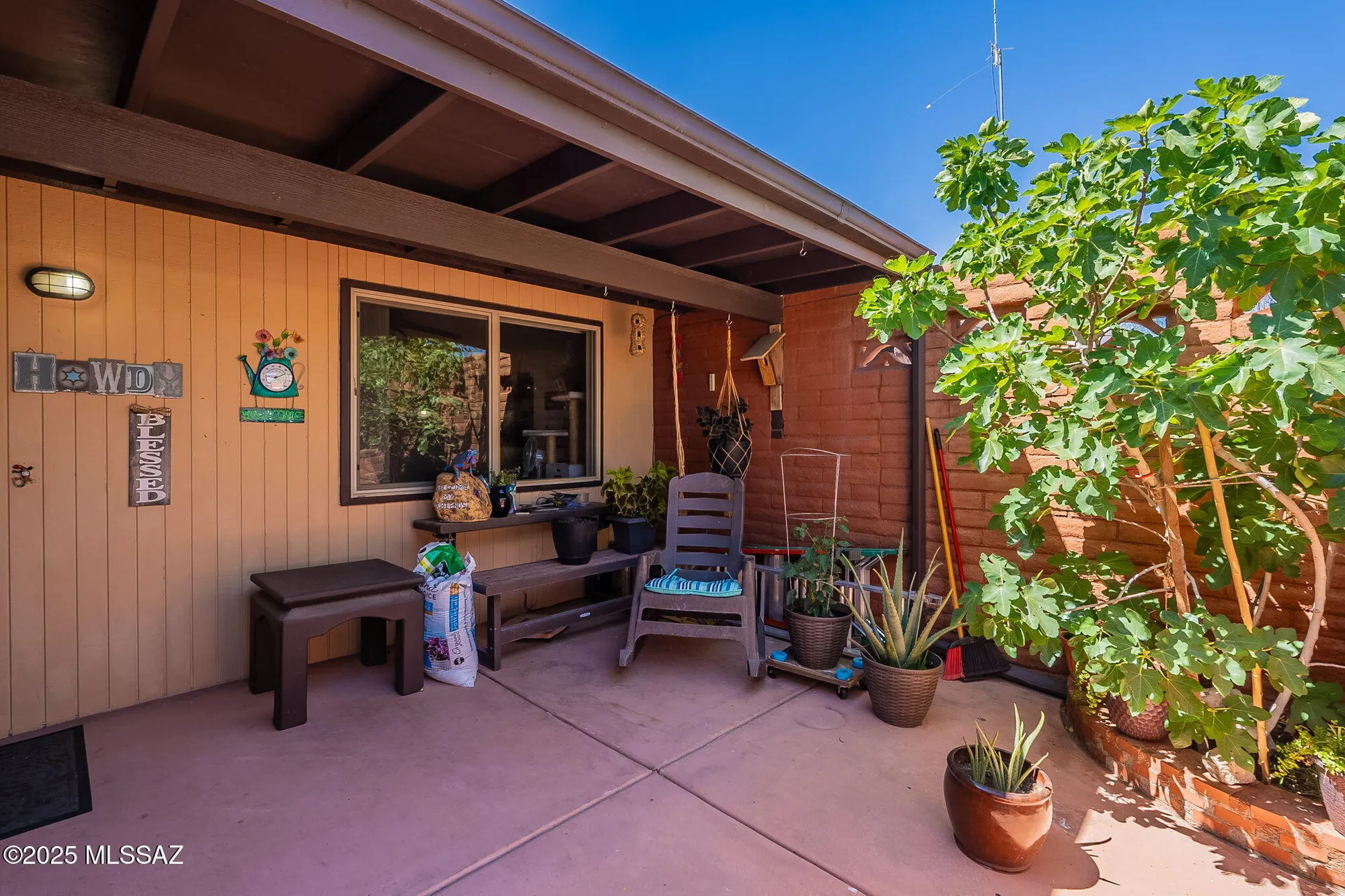 Property Slideshow image 6 of 33 | 413 n calle del diablo, Green Valley, AZ, 85614