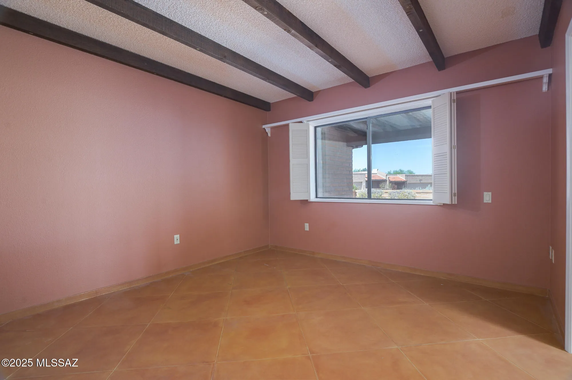 Property Slideshow image 20 of 35 | 1013 w desert hills dr, Green Valley, AZ, 85622